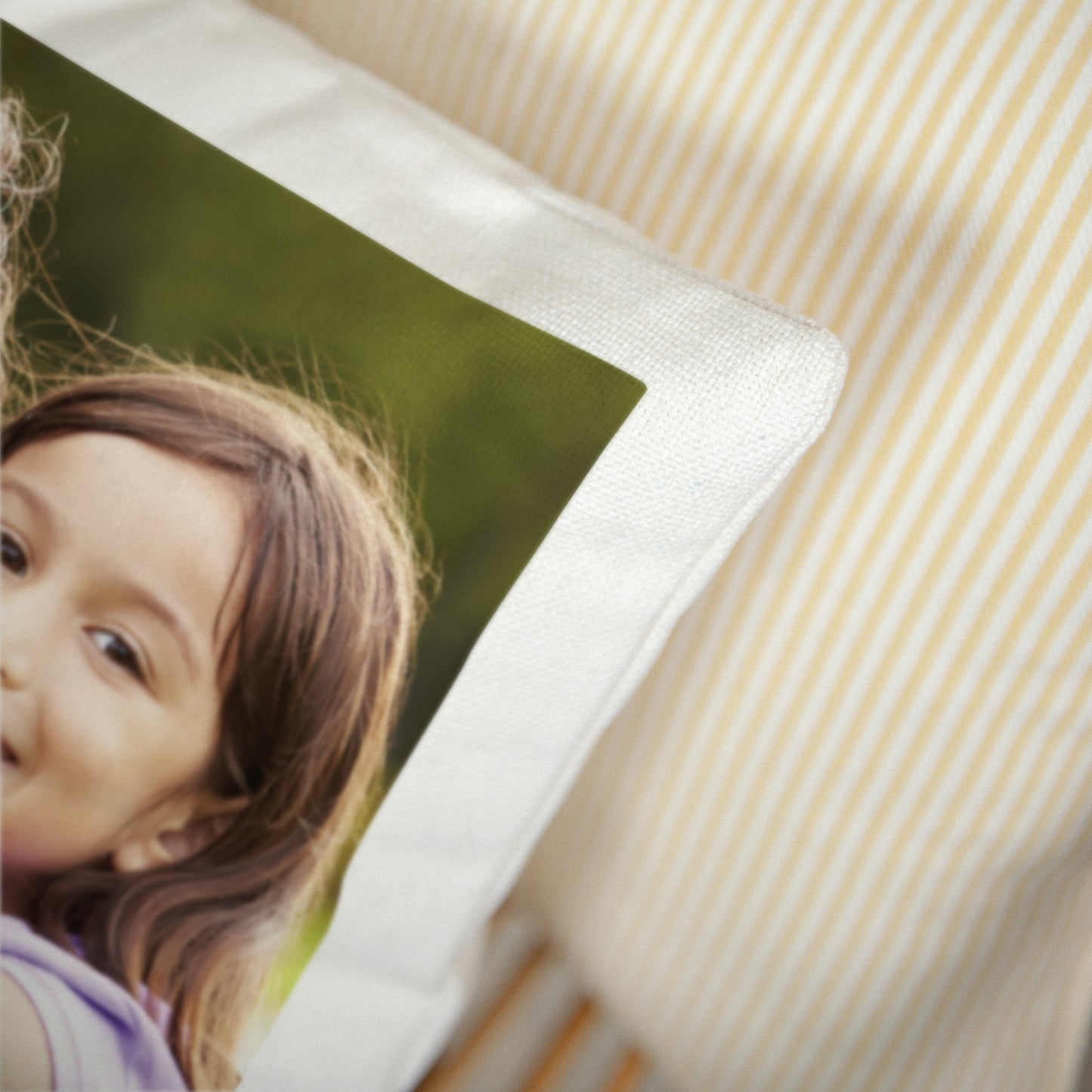 Coussin Objets Beige naturel La vie en coeur photo N° 3