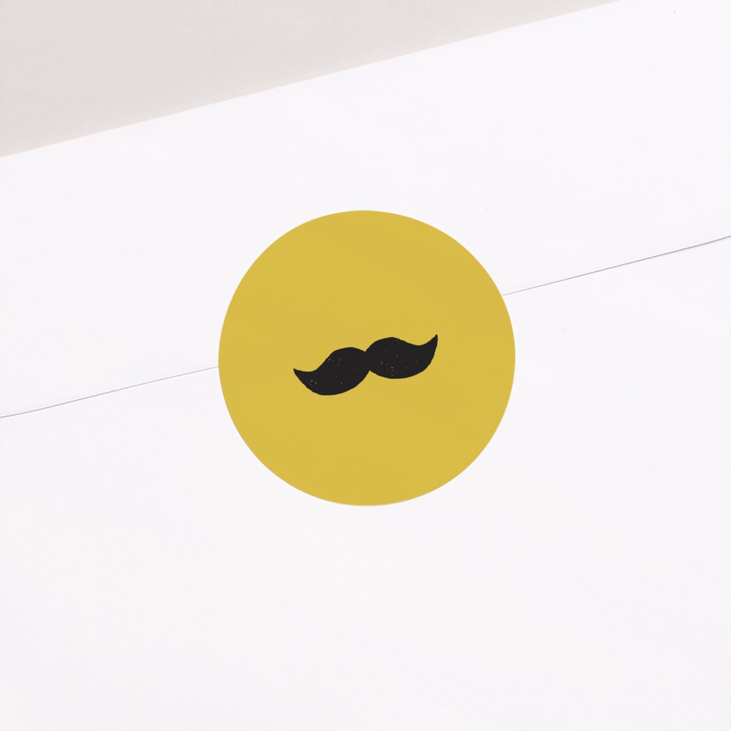 Sticker Naissance Rond Moustache & petits pois photo N° 1