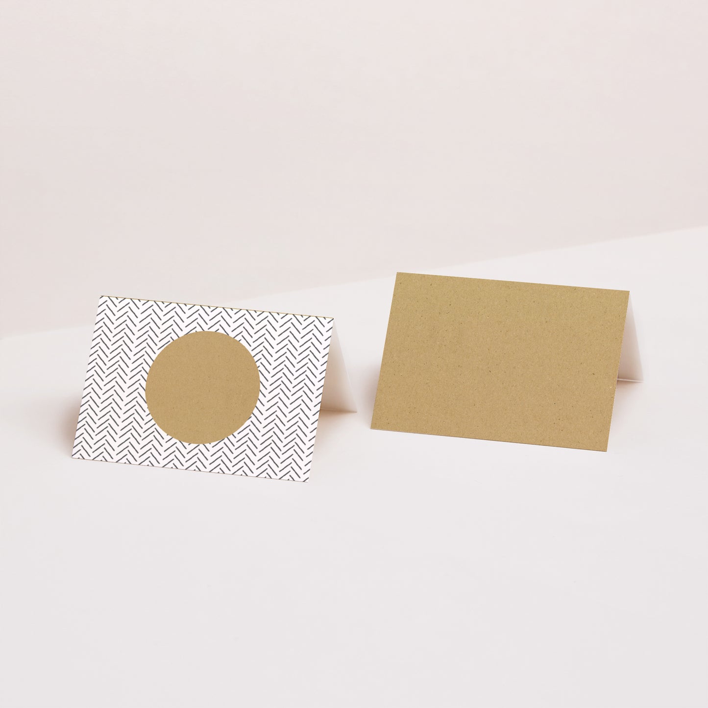 Marque-place Mariage 2 volets Traits & Kraft photo N° 1