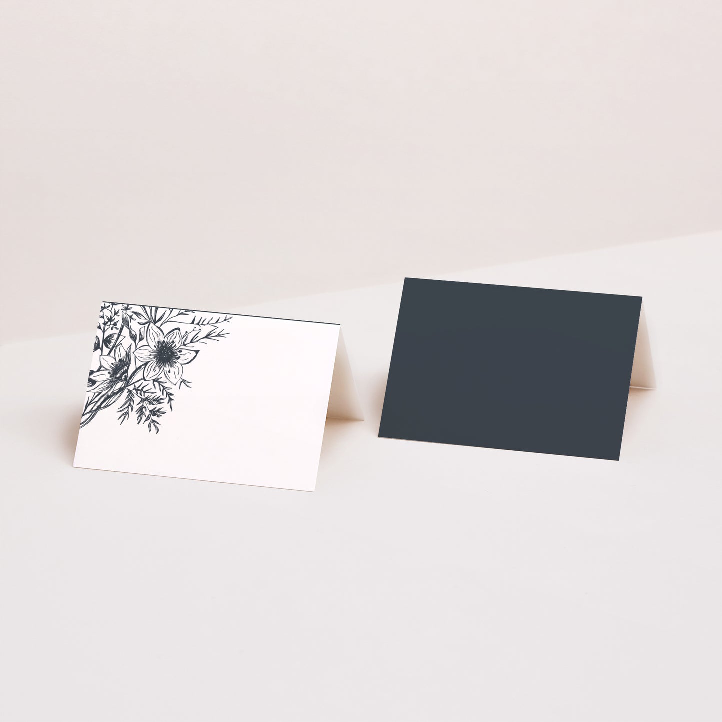 Marque-place Mariage 2 volets Esquisse Florale photo N° 1