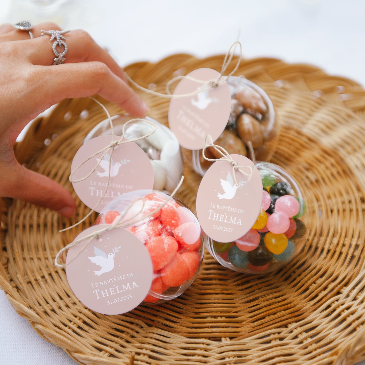 Boîte à dragées Baptême boule avec étiquette ronde Colombe rose photo N° 2