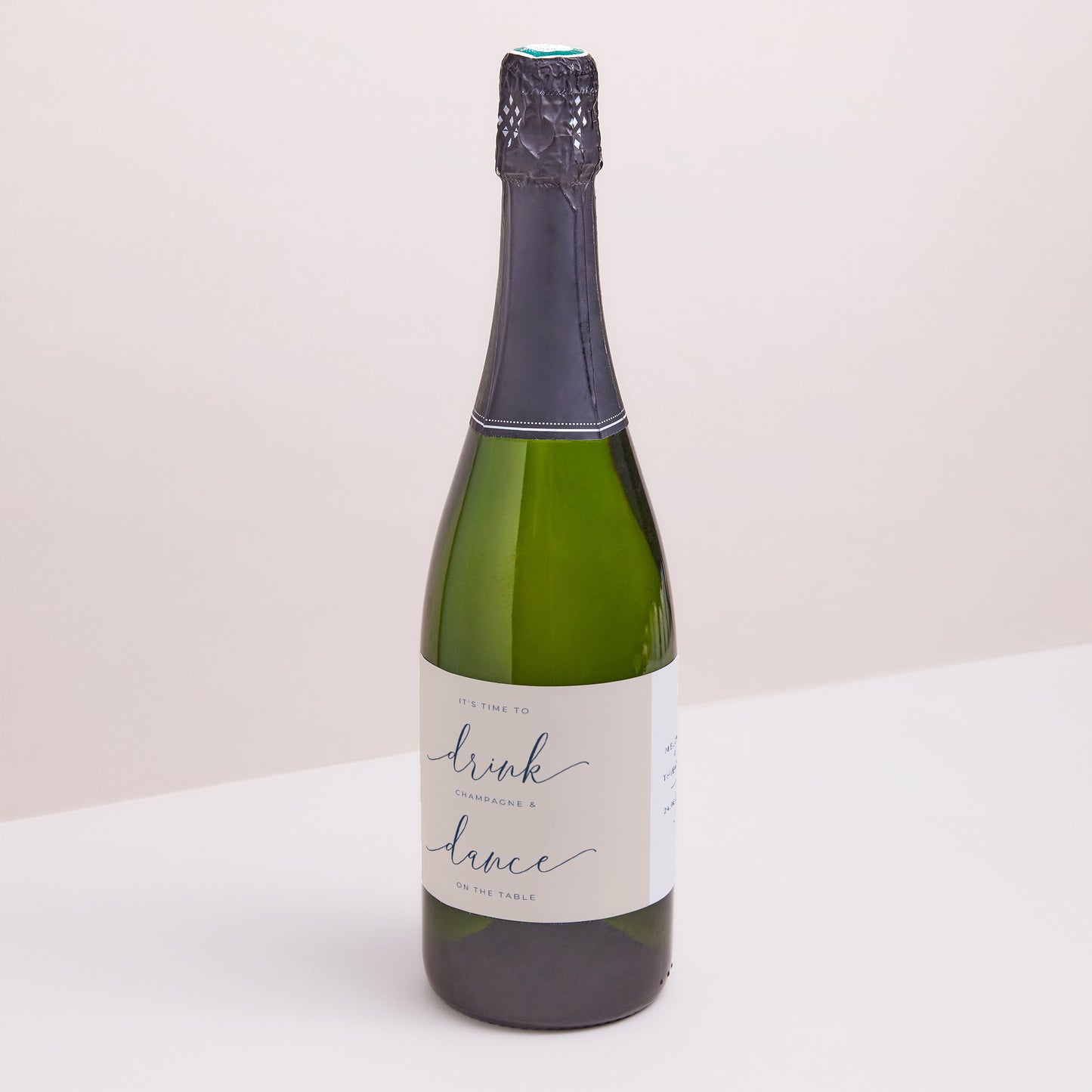 Etiquette bouteille Mariage Paysage Nude & Marine Chic photo N° 1