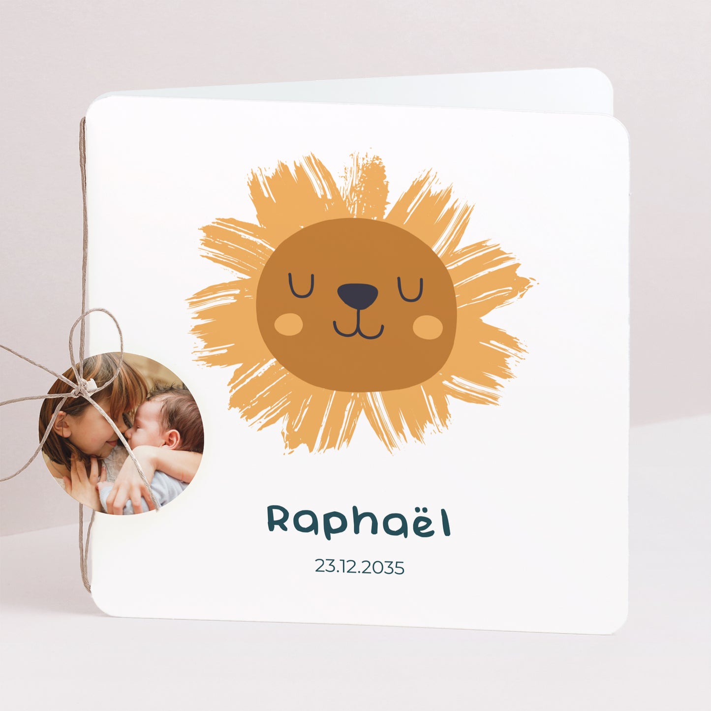 Faire-part Naissance Carré double volet, coins arrondis, étiquette ronde Petit Lion photo N° 1