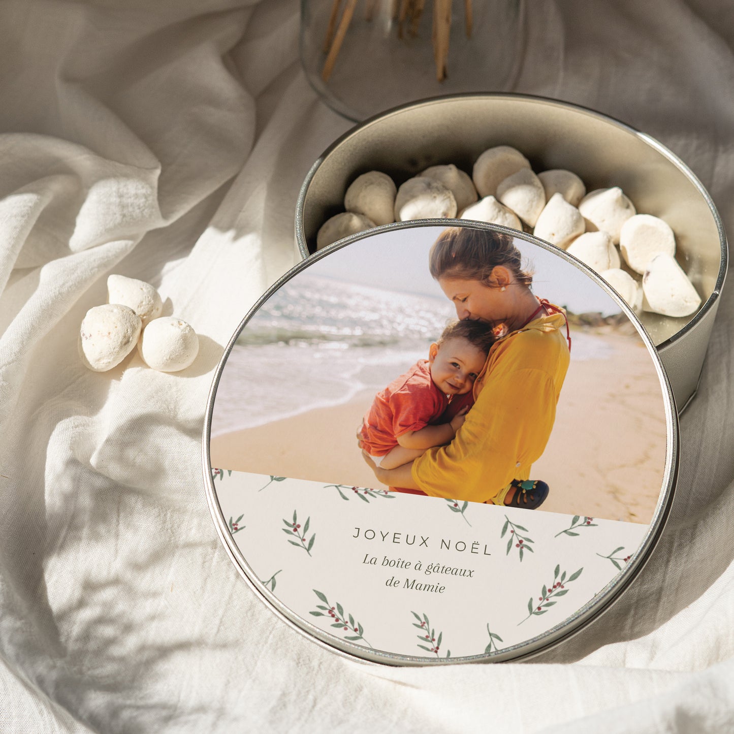 Boite métallique Fin d'année Ronde Encadrement végétal photo N° 2
