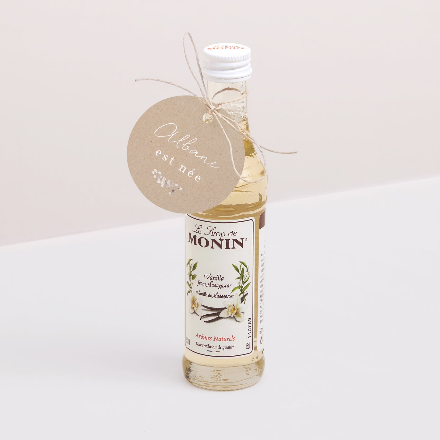 Etiquette perforée Naissance Ronde Couronne Kraft photo N° 3