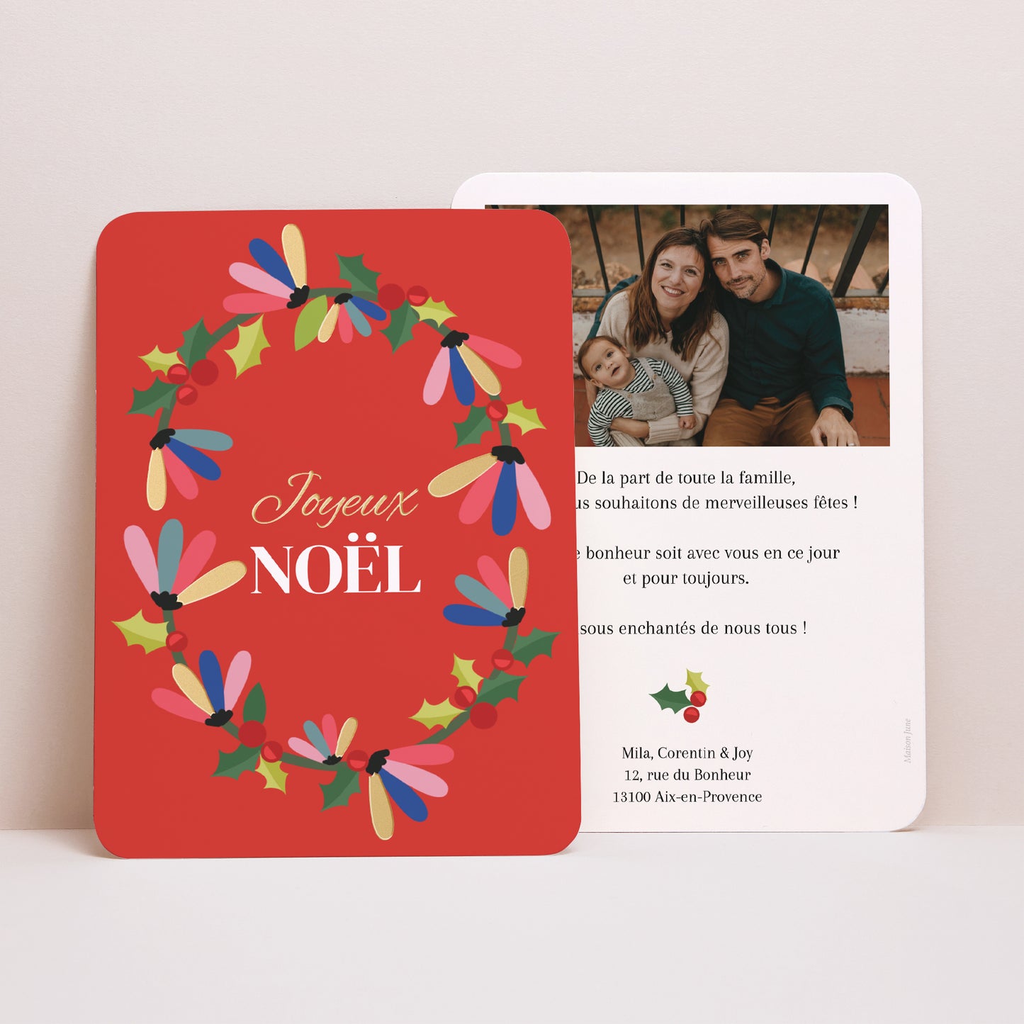 Carte de Noel Fin d'année Portrait, bords arrondis Couronne noël fond rouge photo N° 1