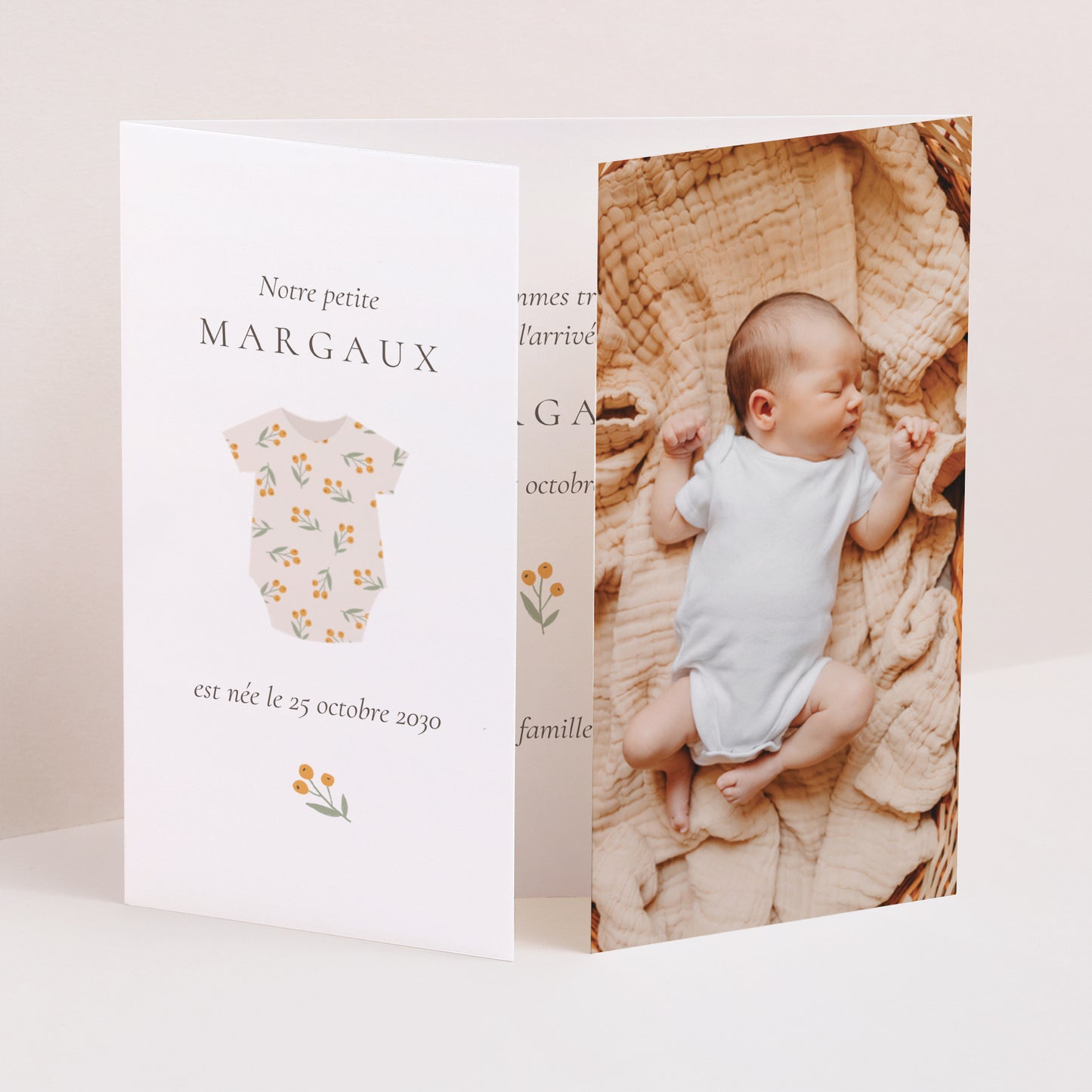 Faire-part Naissance Triptyque ouverture fenêtre body fleuri photo N° 1