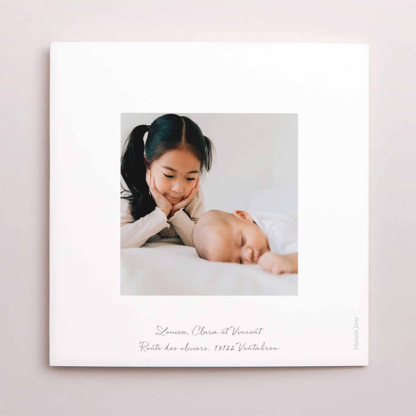 Faire-part Naissance Triptyque ouverture fenêtre body fleurs bleues photo N° 3