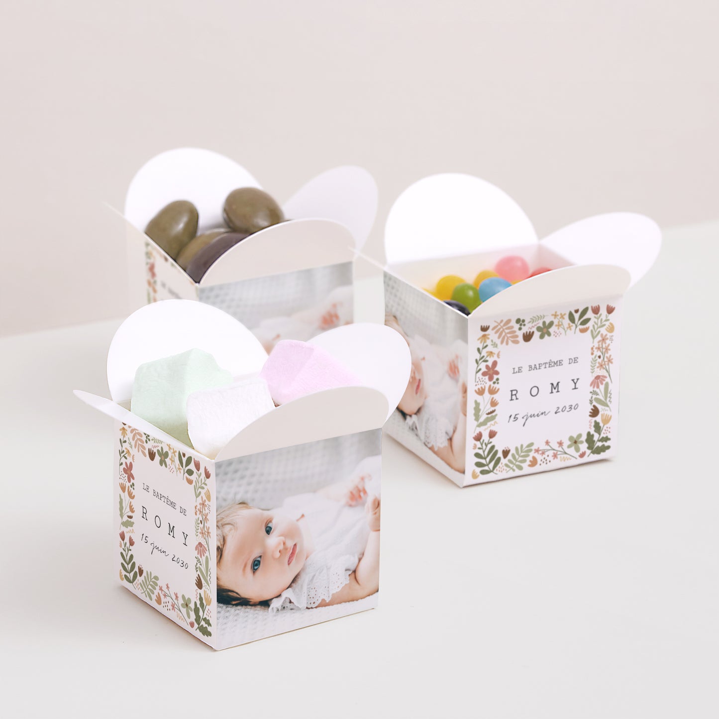 Boîte à dragées Baptême Ouverture papillon Encadrement Liberty Photo photo N° 3
