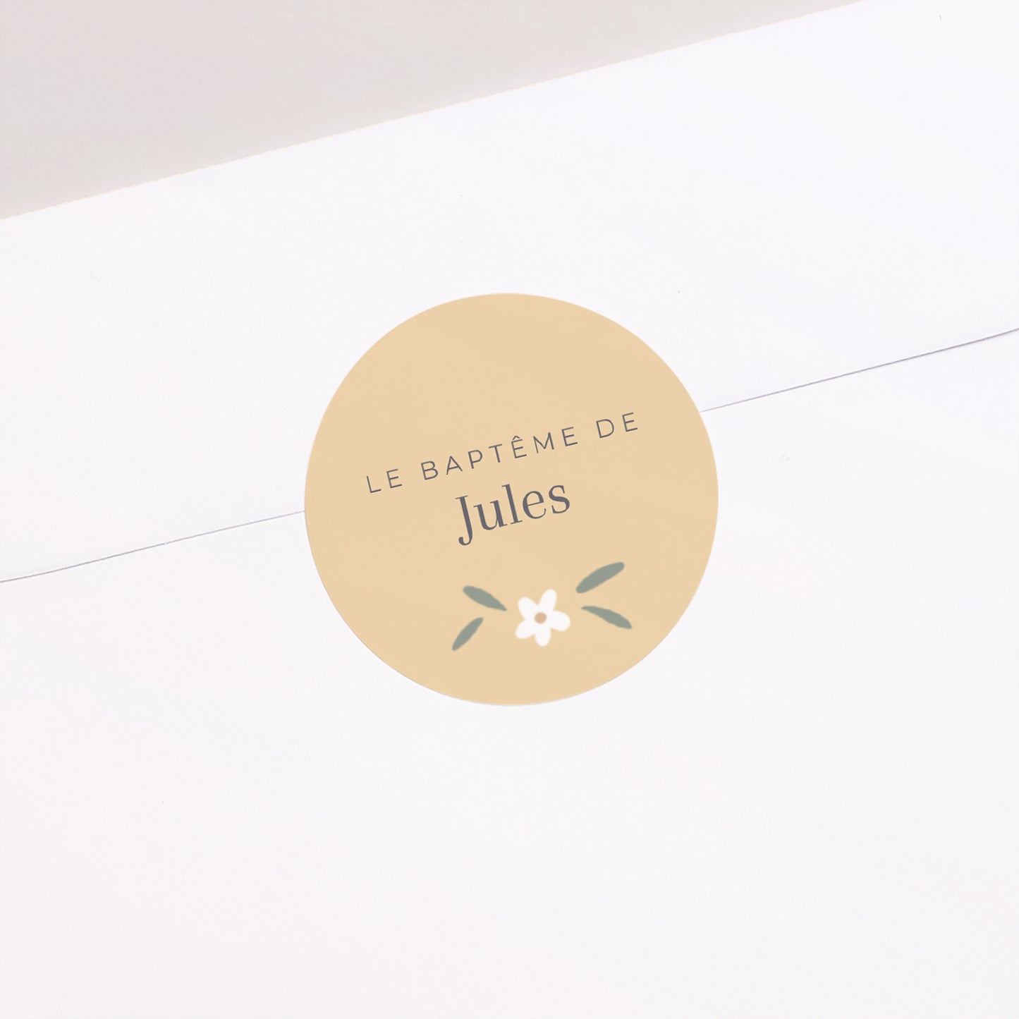 Sticker Baptême Rond Petites fleurs jaune photo N° 1