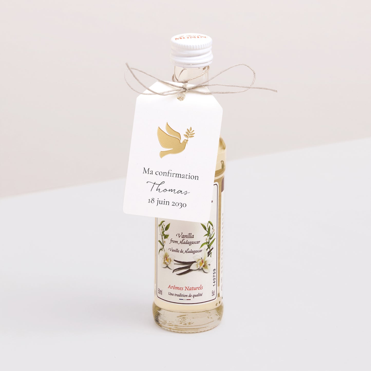 Etiquette perforée Confirmation Fanion Colombe et son rameau photo N° 3