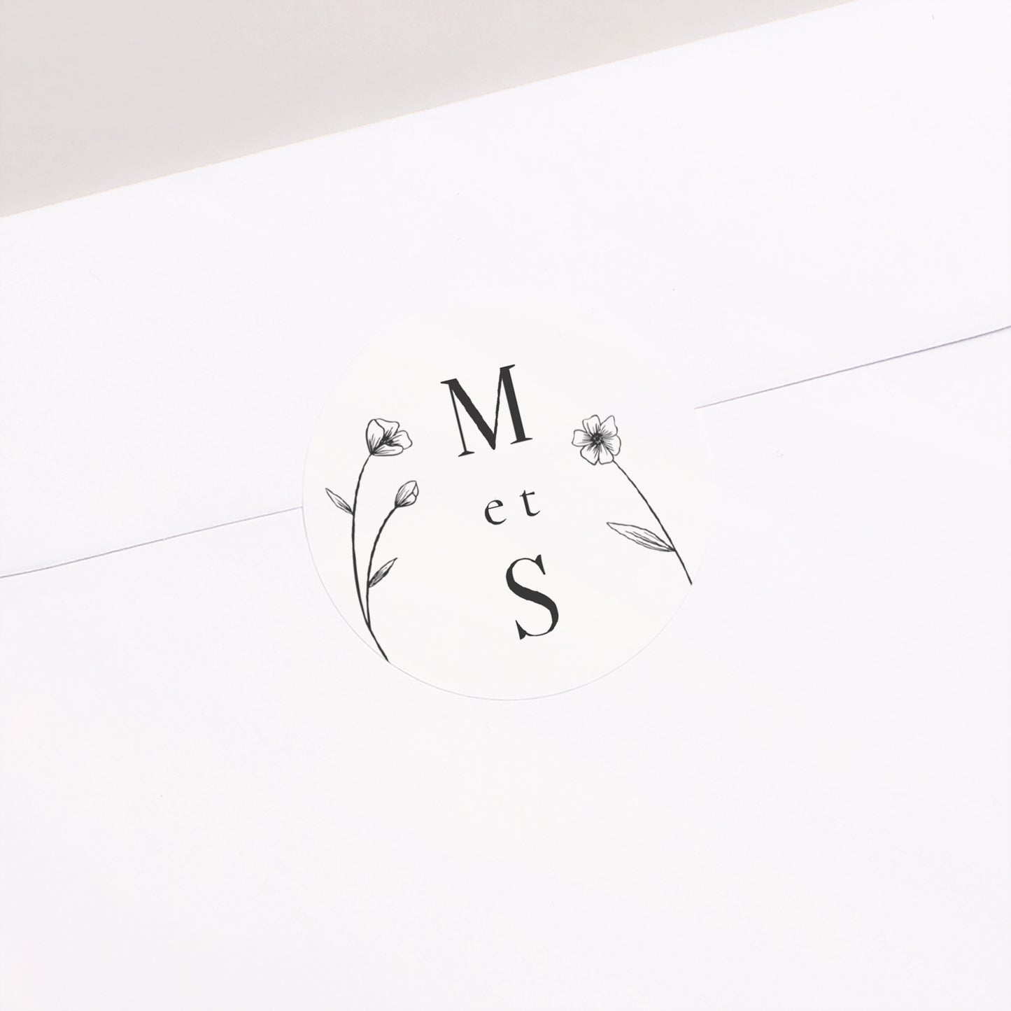 Sticker Mariage Rond Encadré fleuri doré photo N° 1