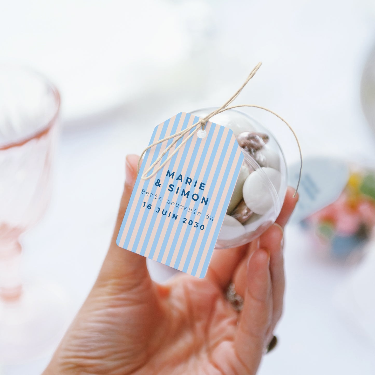 Boîte à dragées Mariage boule avec étiquette fanion L'amour à la plage photo N° 3