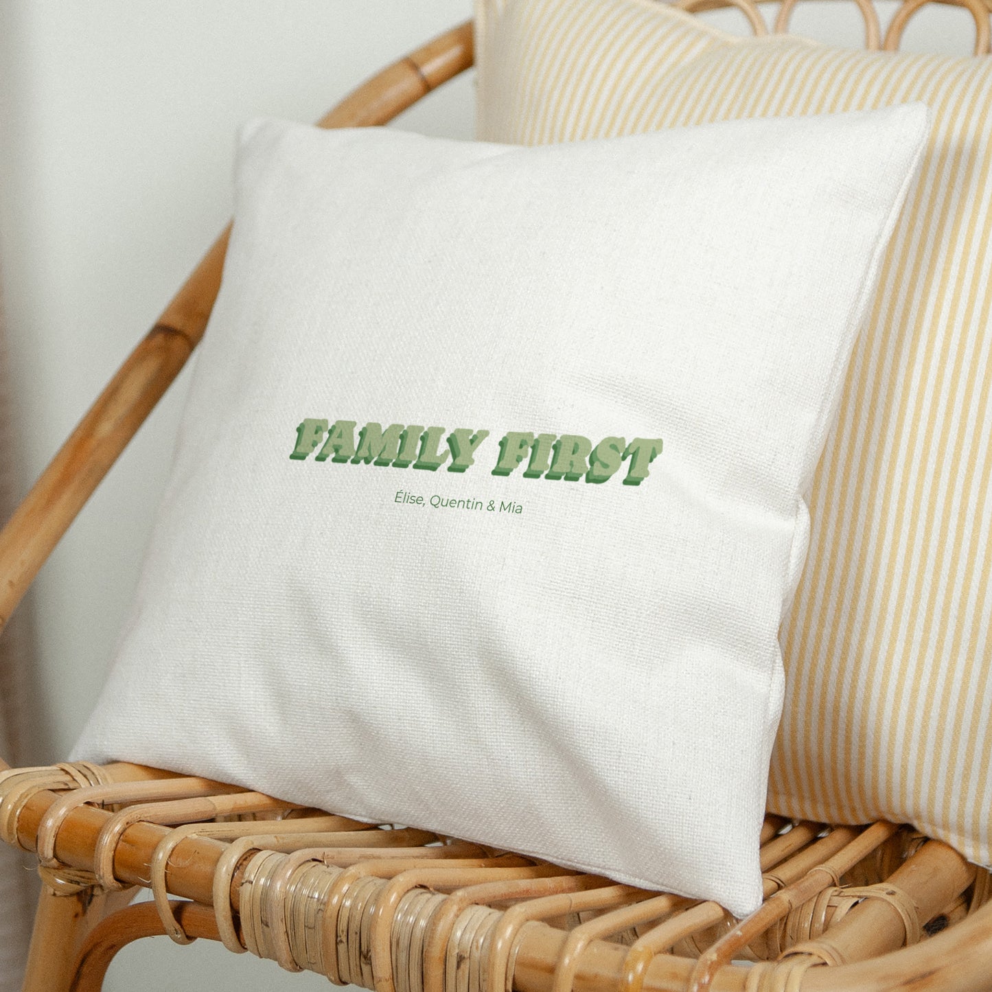 Coussin Objets Beige naturel Family first photo N° 1