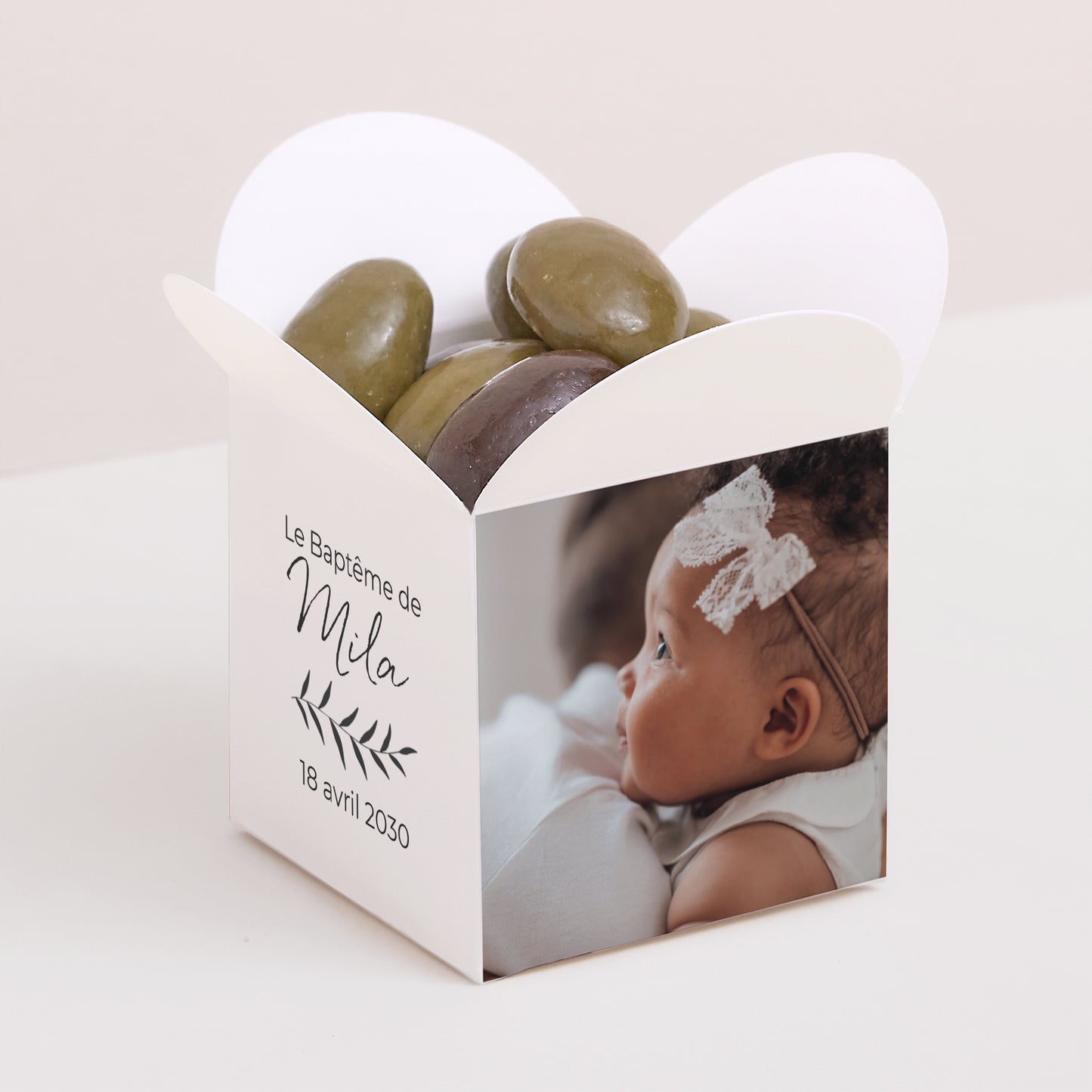 Boîte à dragées Naissance Ouverture papillon Croque-moi de bisous photo N° 1