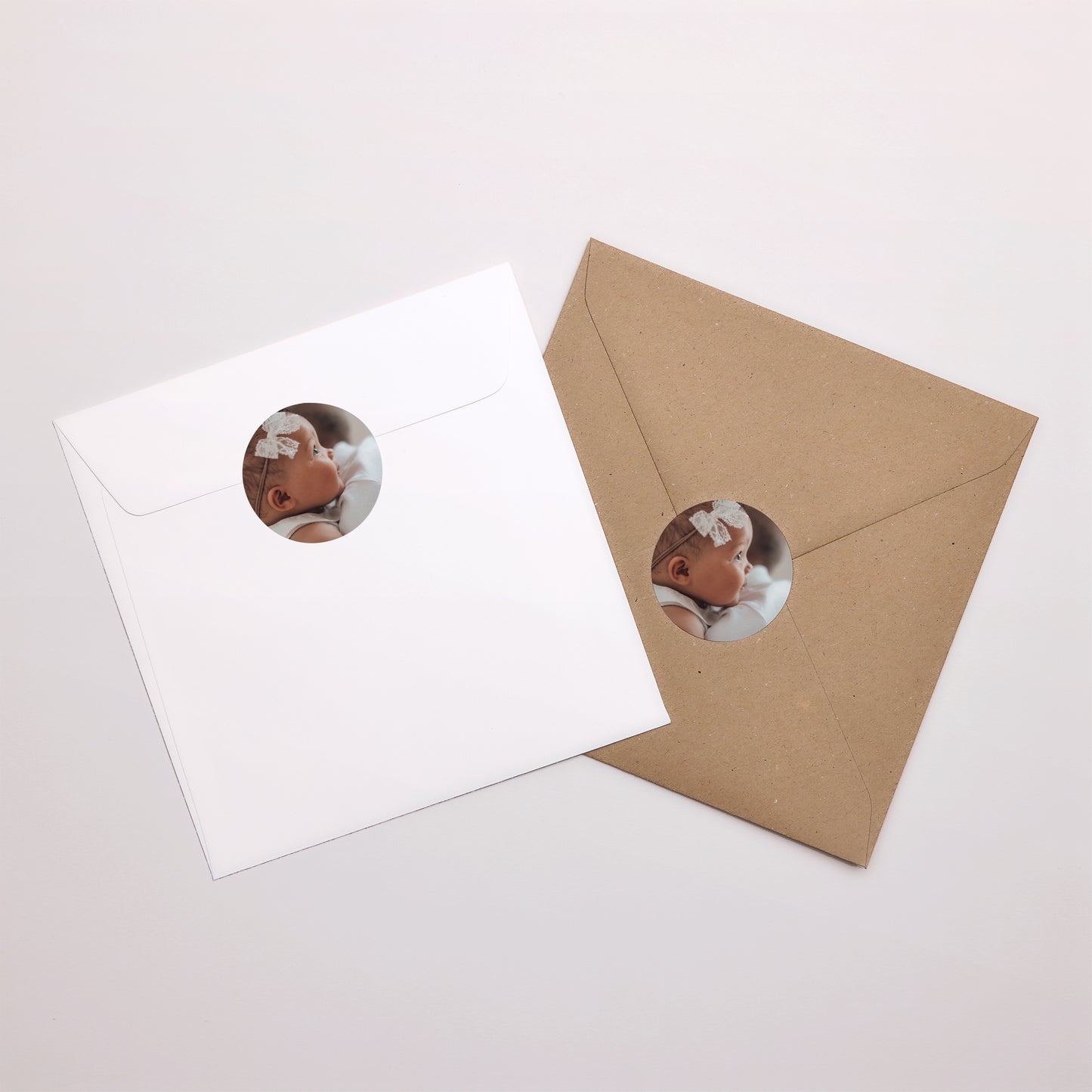 Sticker Naissance Rond Croque-moi de bisous photo N° 3
