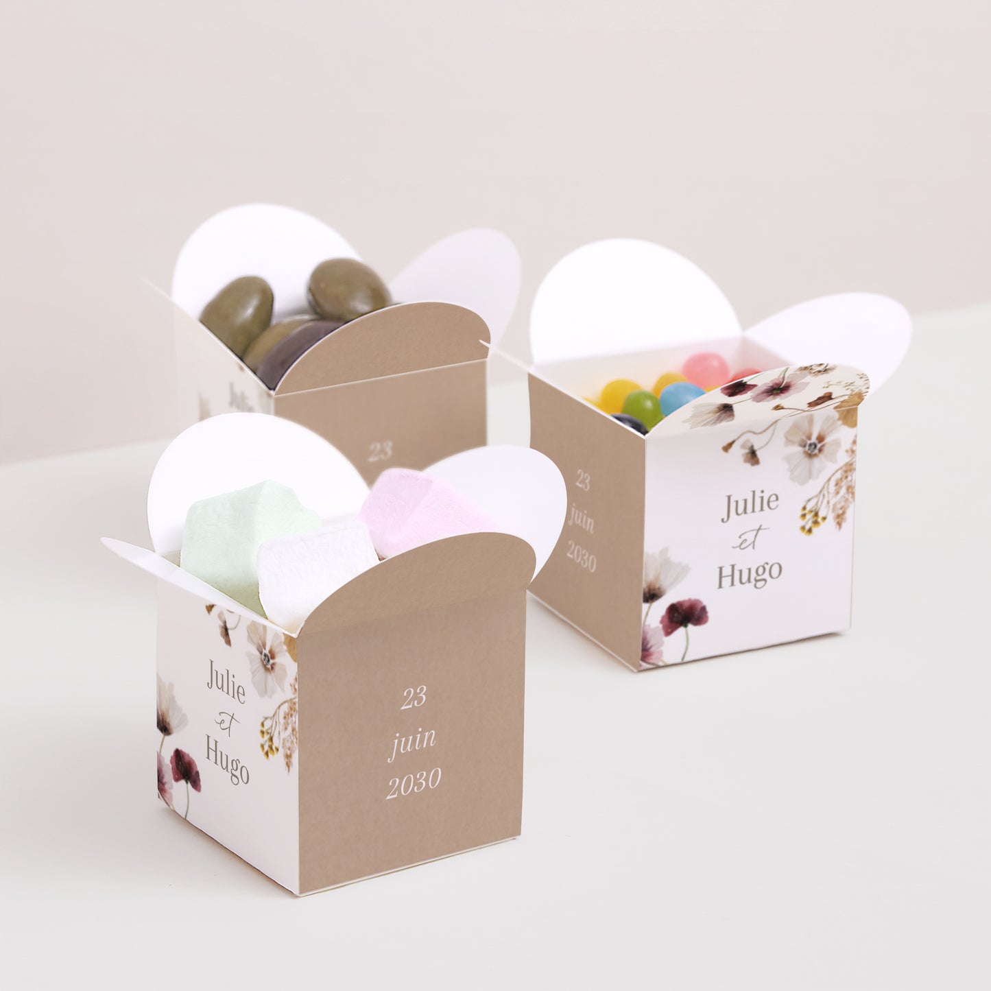 Boîte à dragées Mariage Ouverture papillon Fleurs séchées des prés II photo N° 3