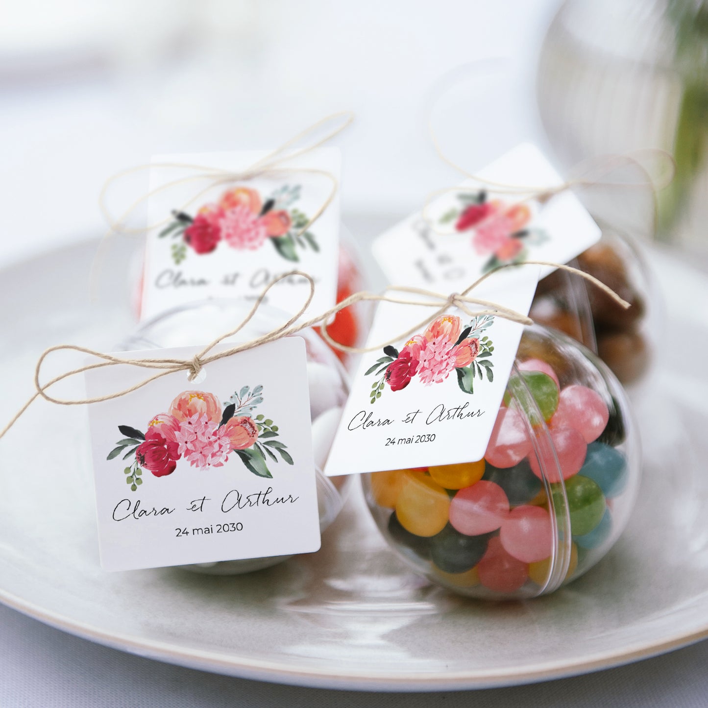 Boîte à dragées Mariage boule avec étiquette carrée 2CV fleurie photo N° 2