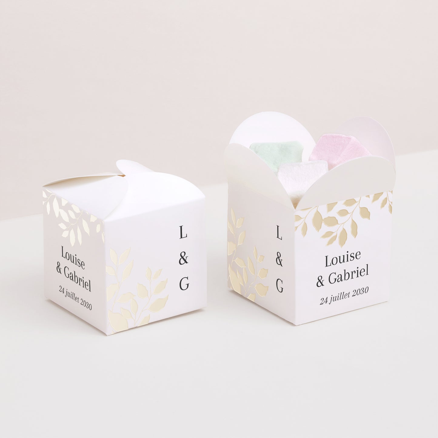 Boîte à dragées Mariage Ouverture papillon feuillage doré photo N° 2