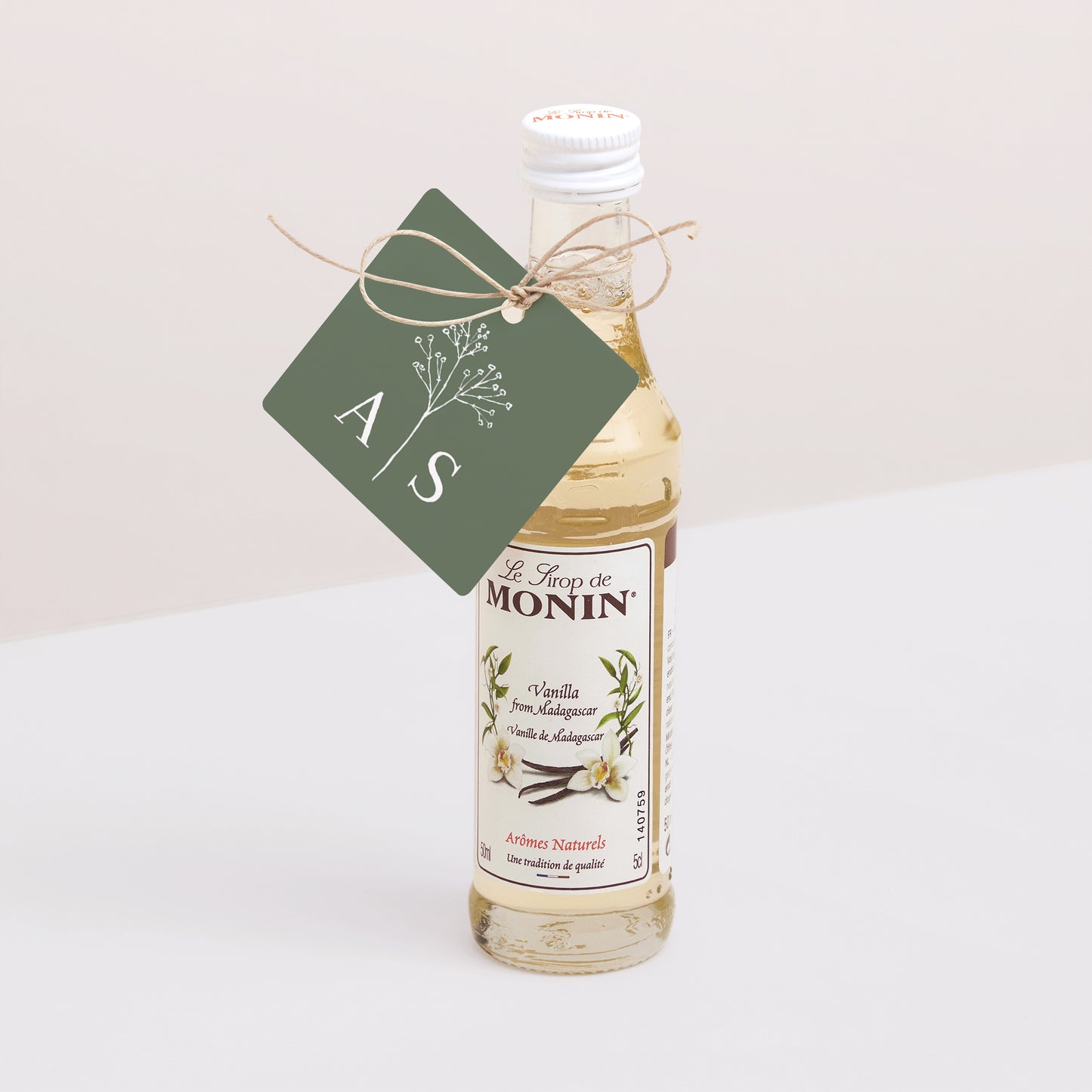 Etiquette perforée Mariage Carrée Gypsophile silouhette photo N° 3