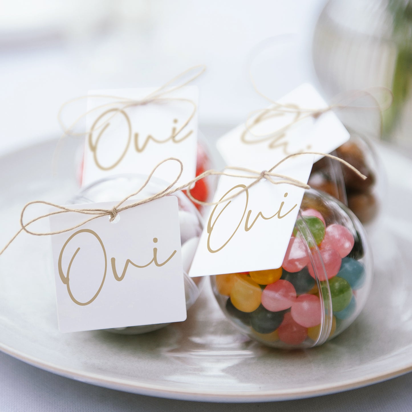 Boîte à dragées Mariage boule avec étiquette carrée Un grand oui photo N° 2