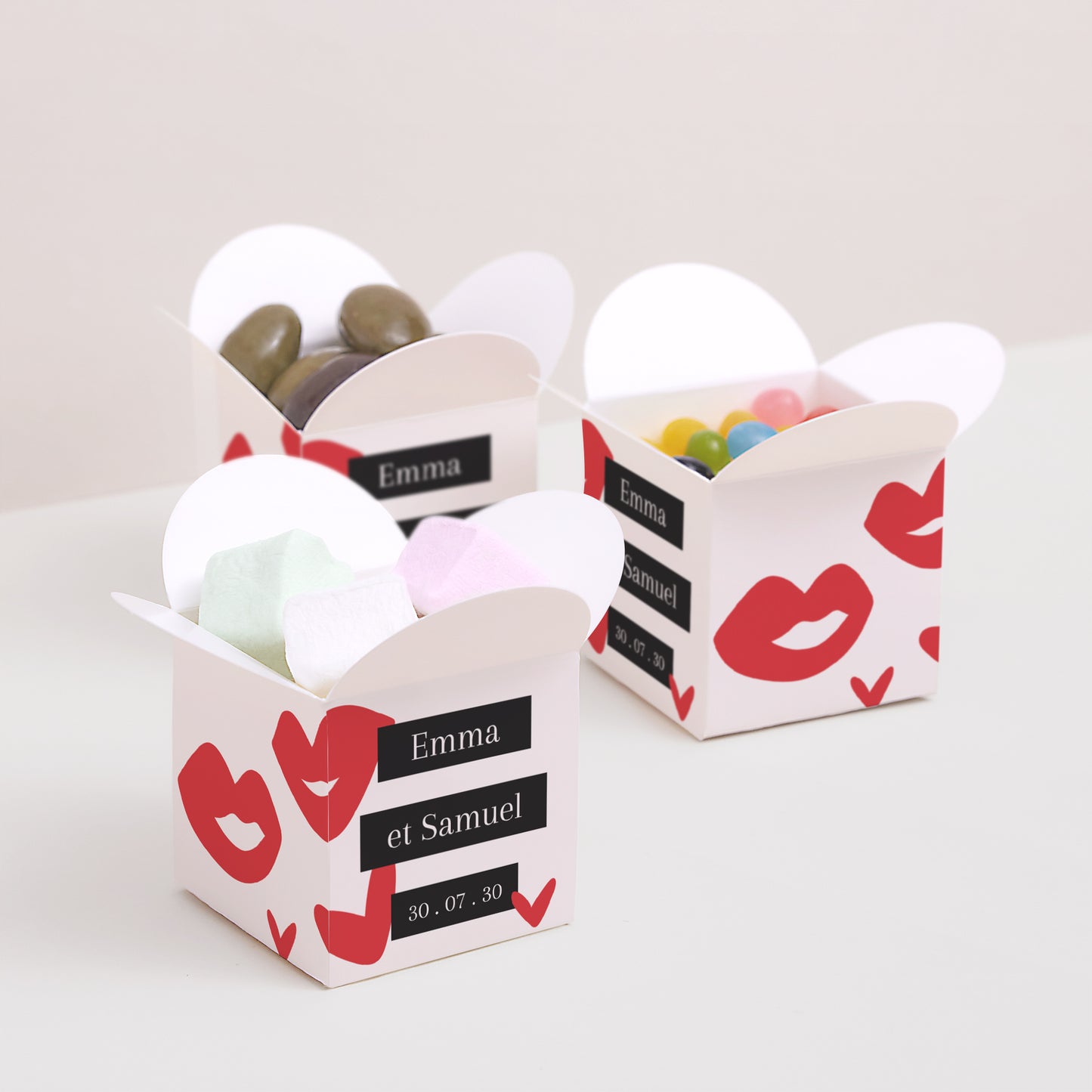 Boîte à dragées Mariage Ouverture papillon Bisous full of LOVE photo N° 3