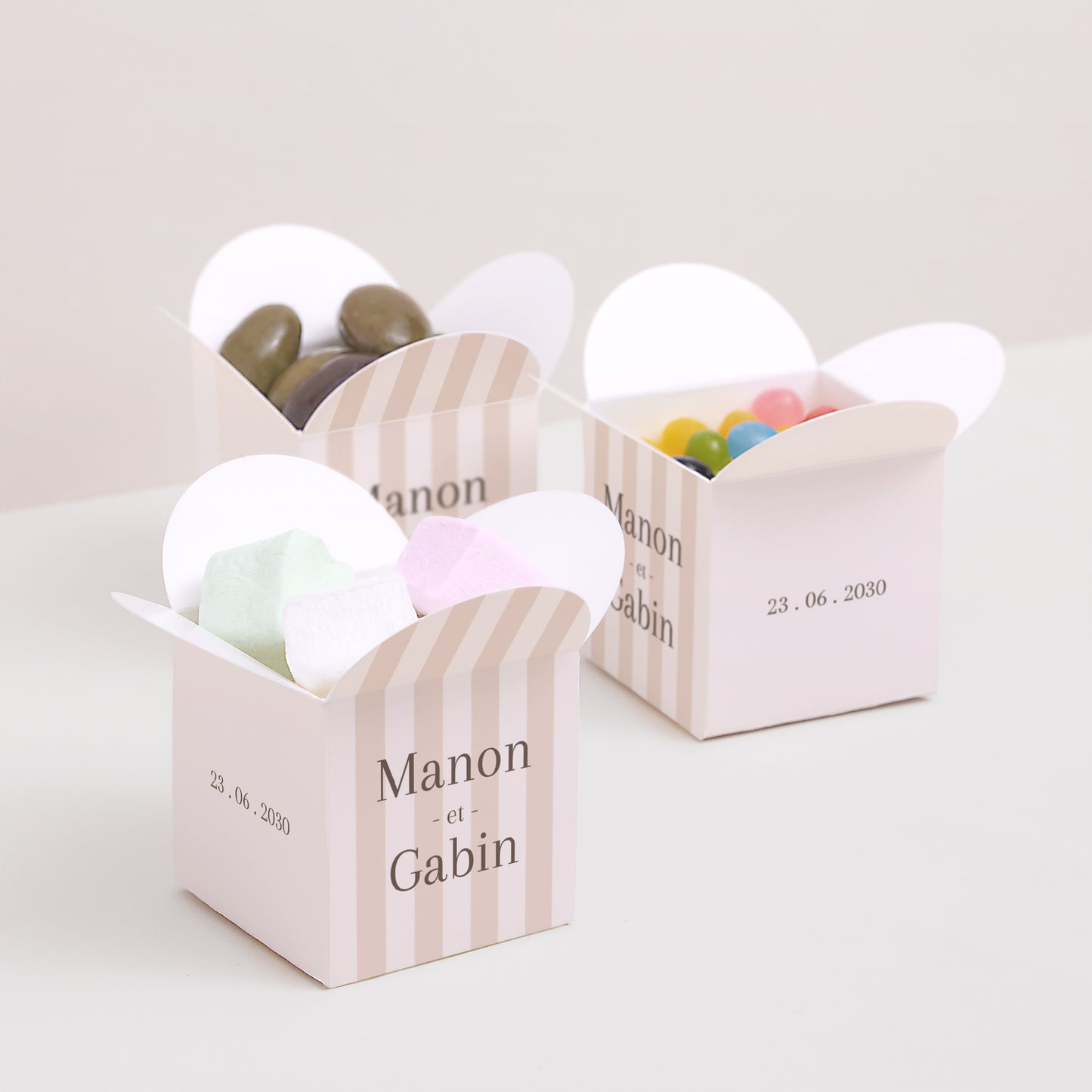 Boîte à dragées Mariage Ouverture papillon Rayures beiges photo N° 3