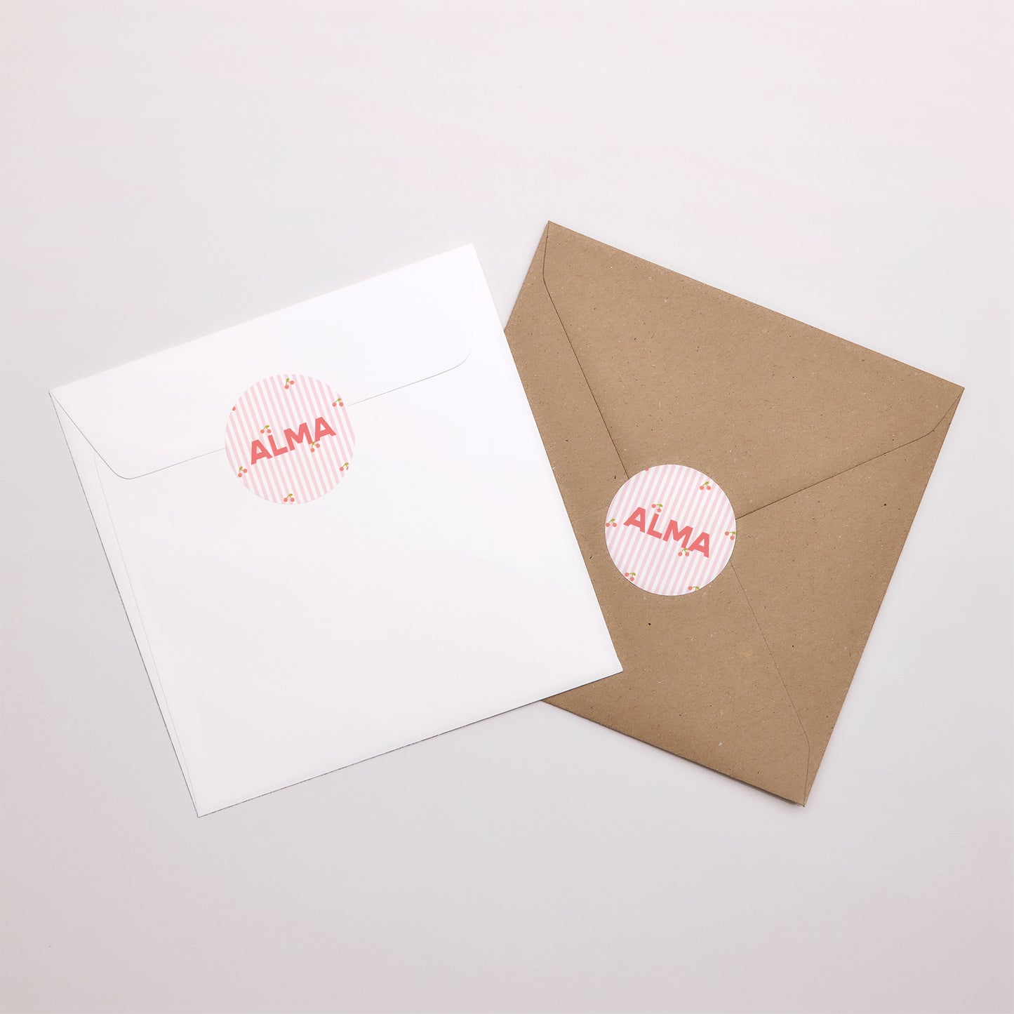 Sticker Naissance Rond Petites cerises photo N° 3