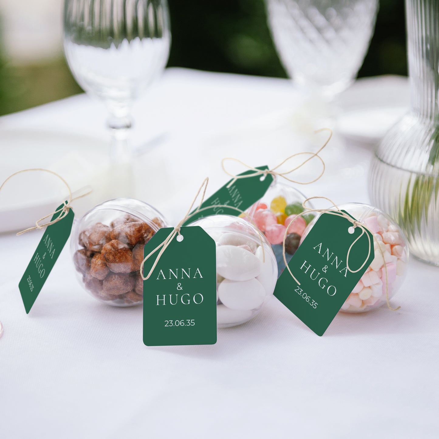 Boîte à dragées Mariage boule avec étiquette fanion Bienvenue à notre table photo N° 2