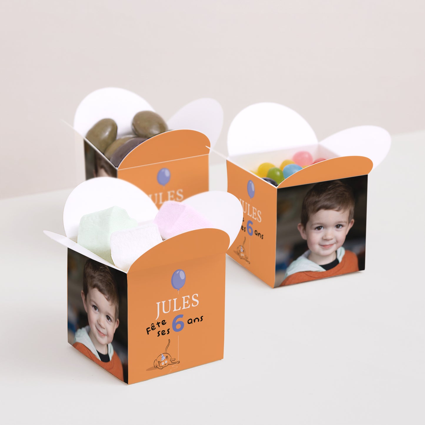 Boîte à bonbons Anniversaire Enfant Ouverture papillon Le chat orange photo N° 3