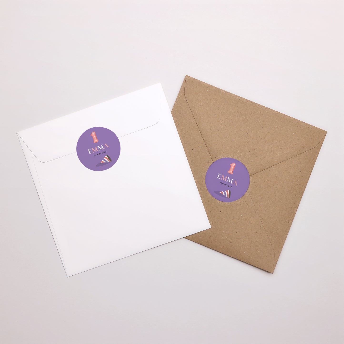 Sticker Anniversaire Enfant Rond Le chien violet photo N° 4