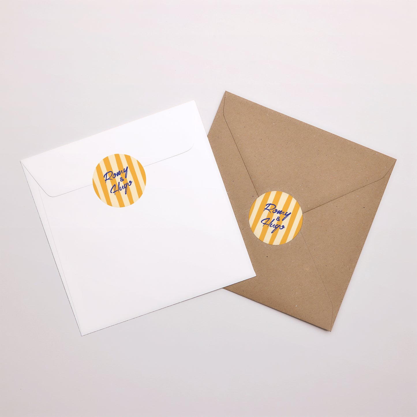 Sticker Mariage Rond Comme un air d'été photo N° 3