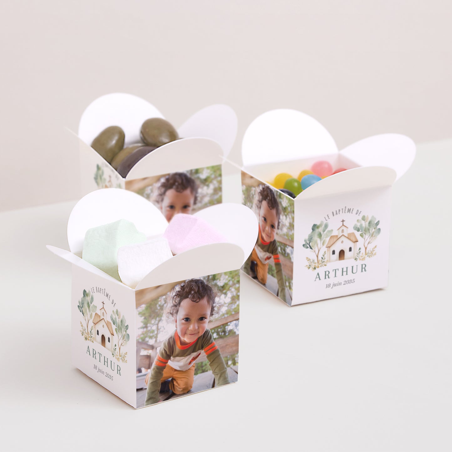 Boîte à dragées Baptême Ouverture papillon Jolie église photo N° 3