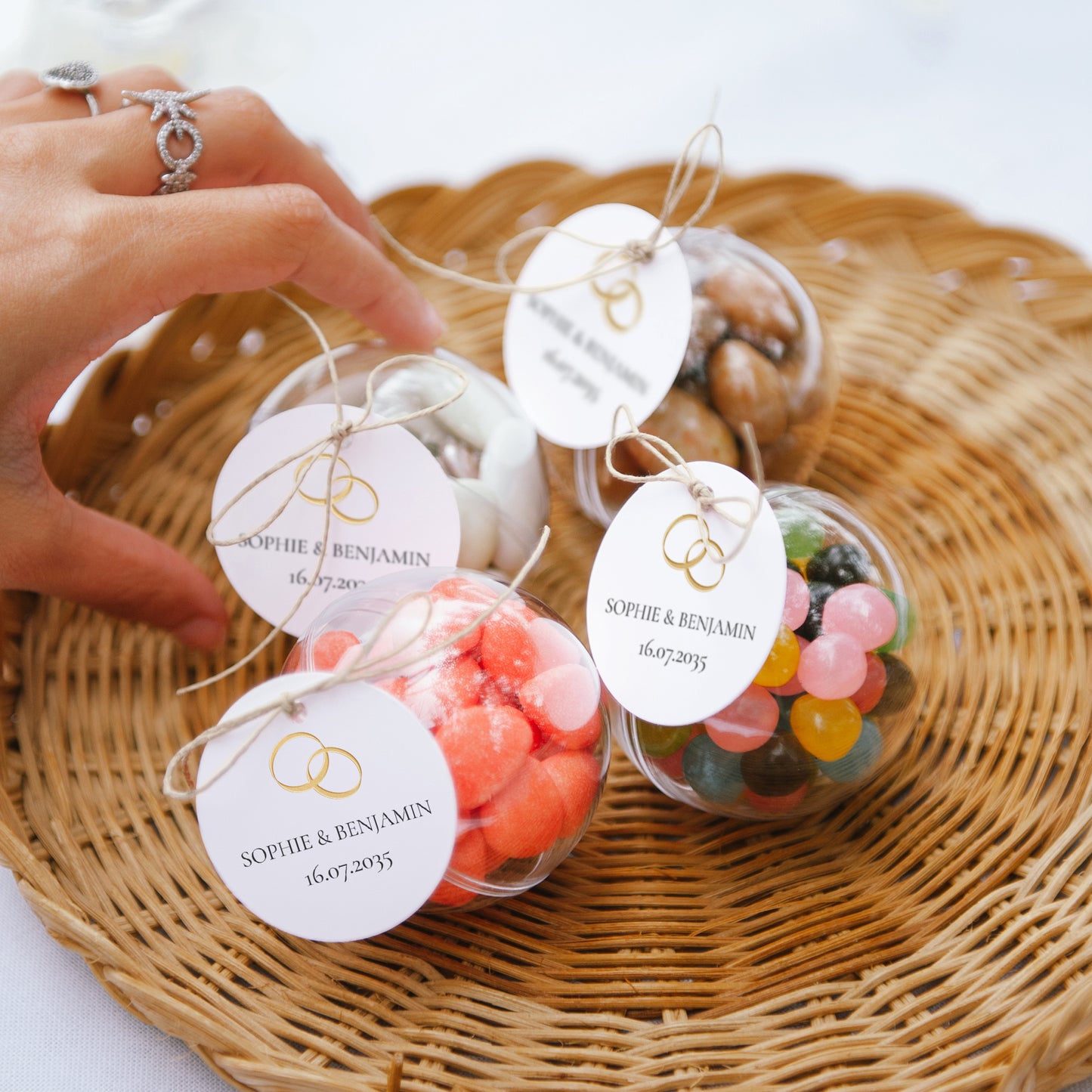 Boîte à dragées Mariage boule avec étiquette ronde Serment d’Or photo N° 2