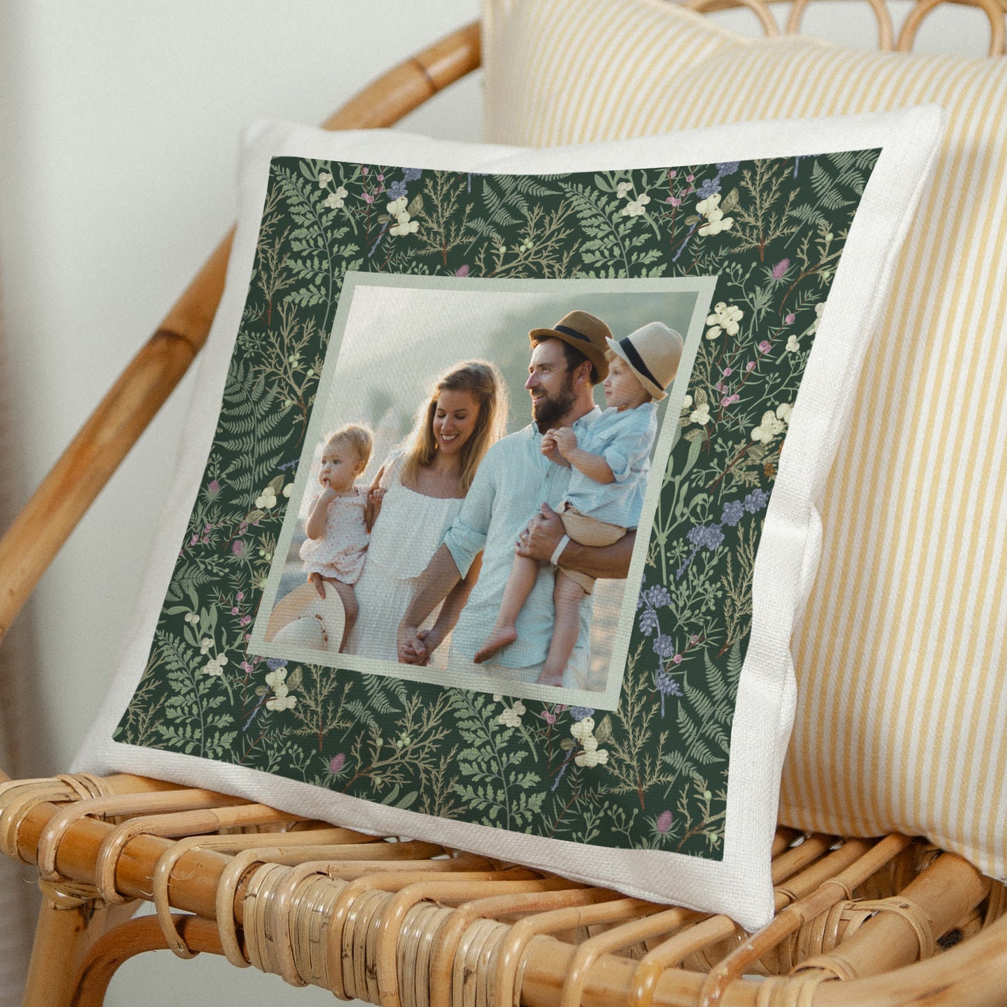 Coussin Fin d'année Beige naturel Feuillages d’hiver photo N° 1