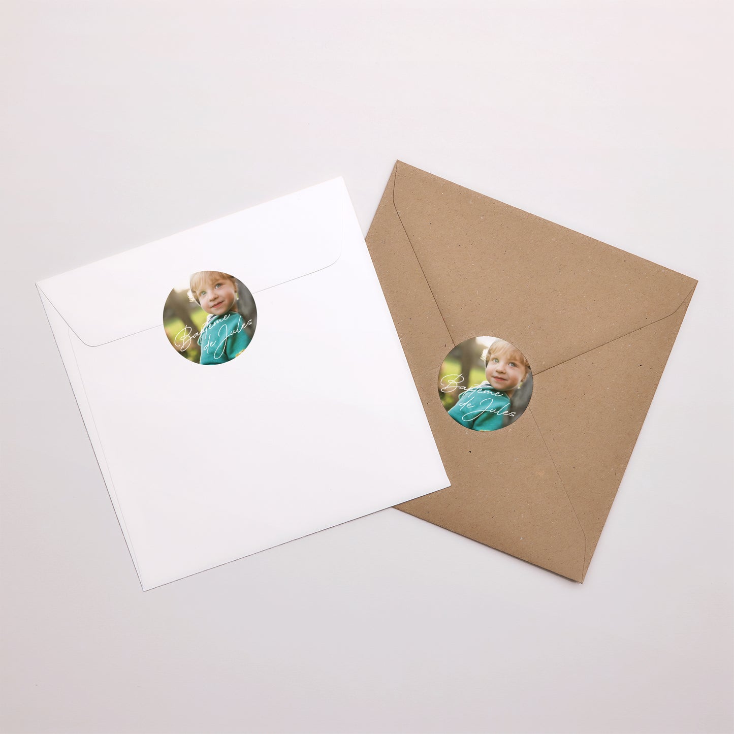 Sticker Baptême Rond Un Moment Précieux photo N° 3