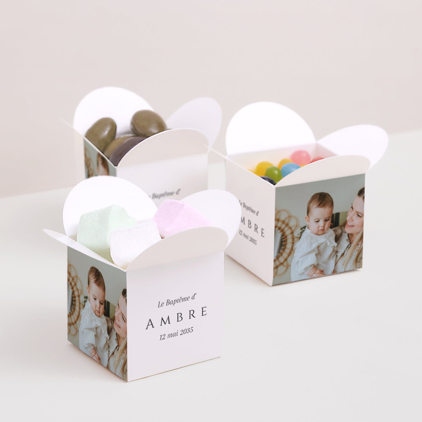 Boîte à dragées Baptême Ouverture papillon Sous le regard de Dieu photo N° 3