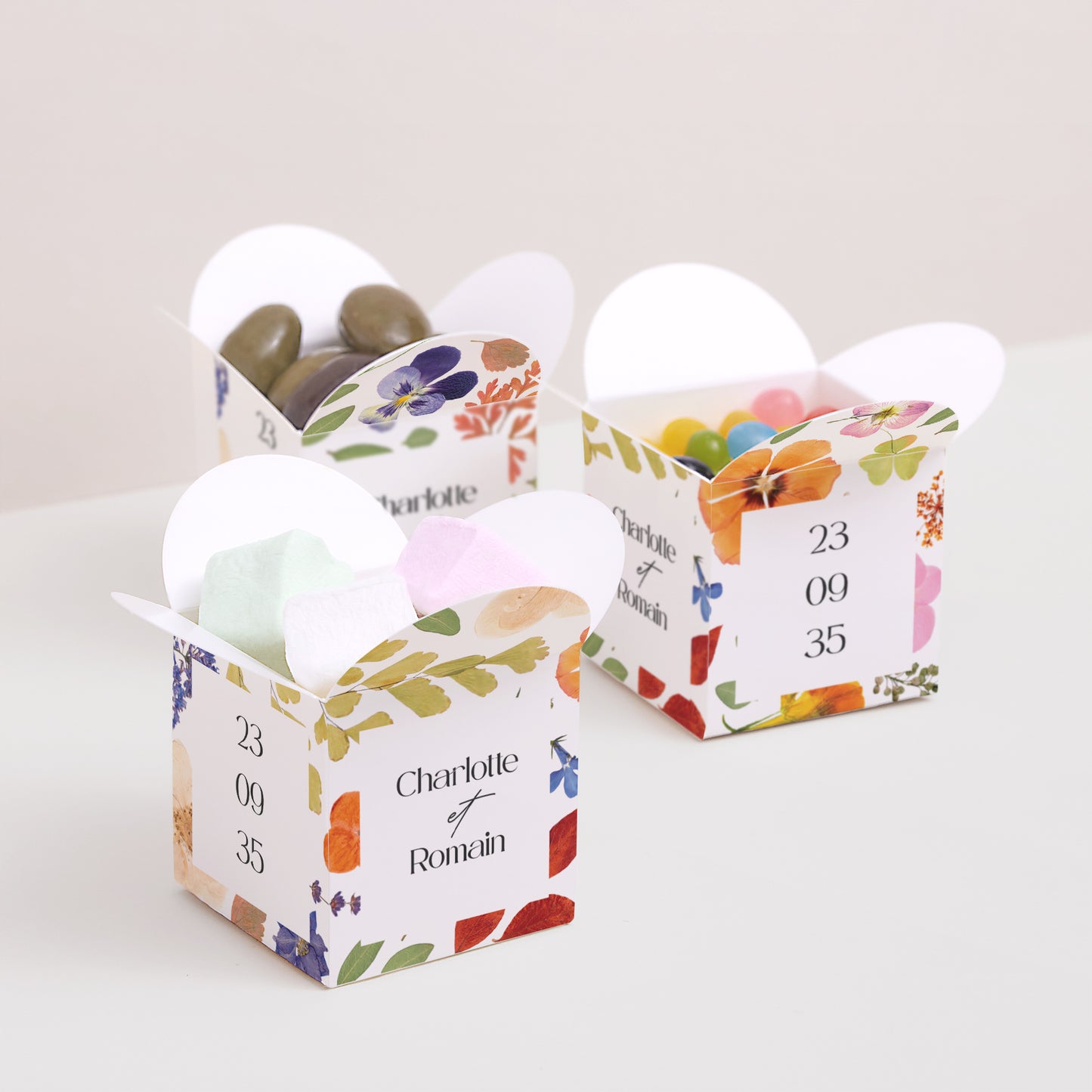 Boîte à dragées Mariage Ouverture papillon Herbier d’Amour photo N° 3