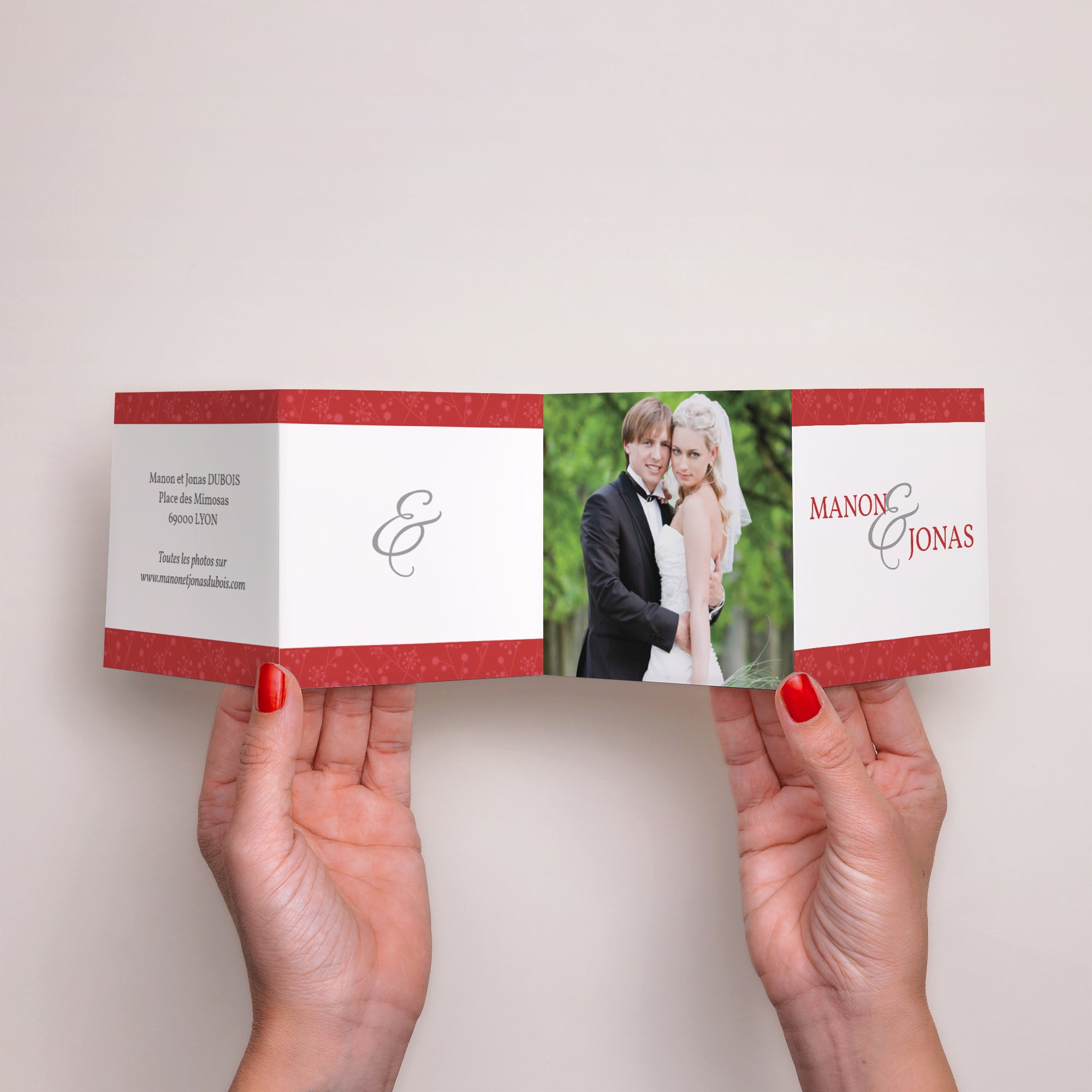 Remerciements Mariage Accordéon Multi-photos et coeurs rouges photo N° 3