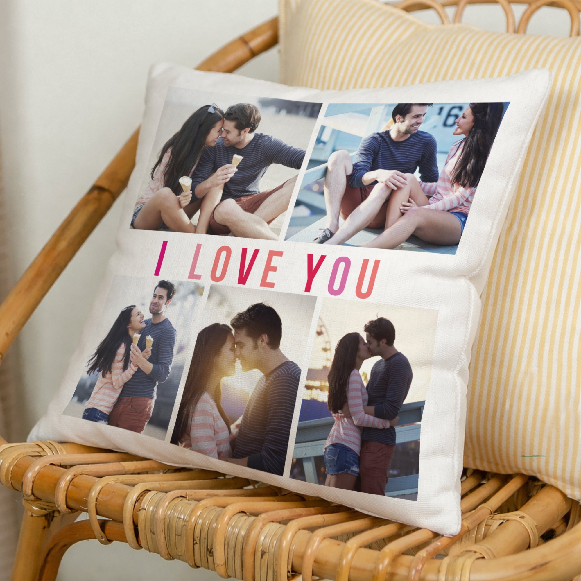 Coussin Objets Beige naturel I love you photo N° 1