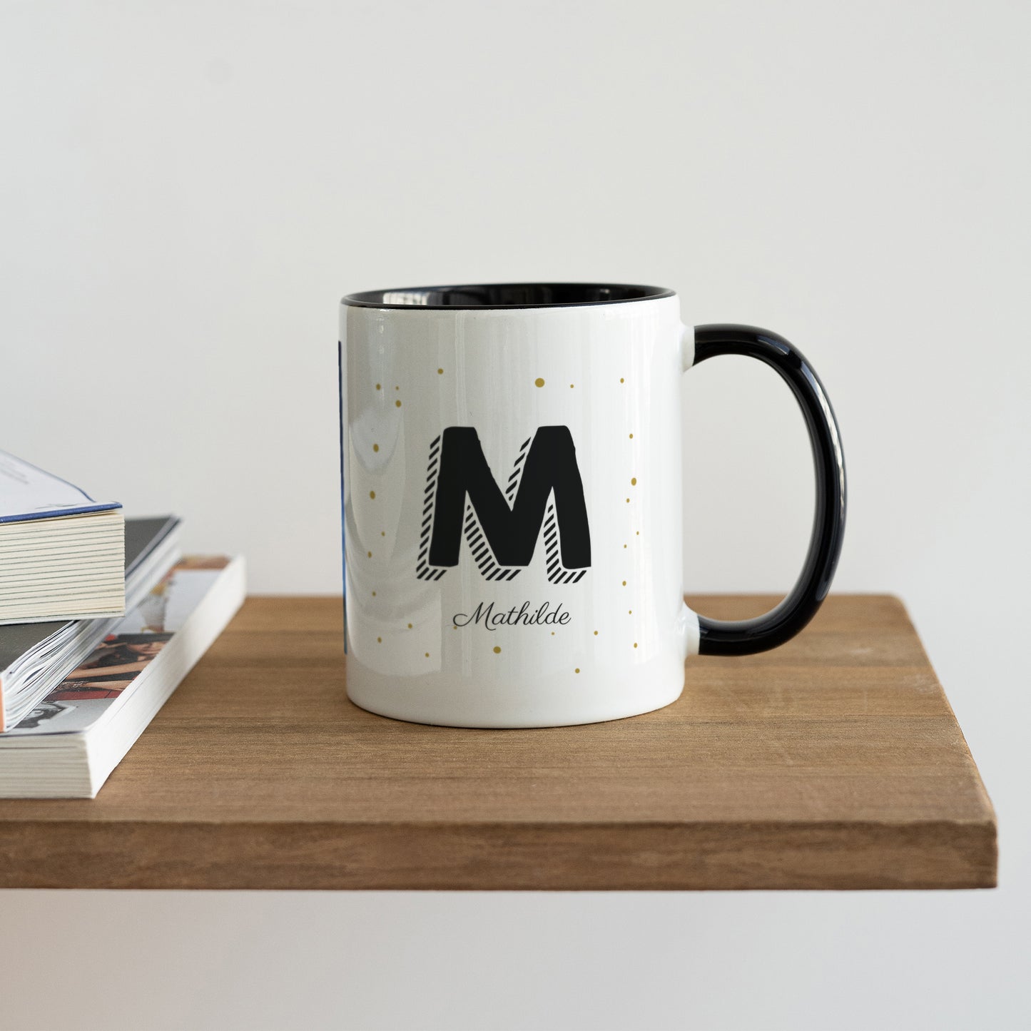 Mug Objets Noir Initiale + prénom photo N° 4