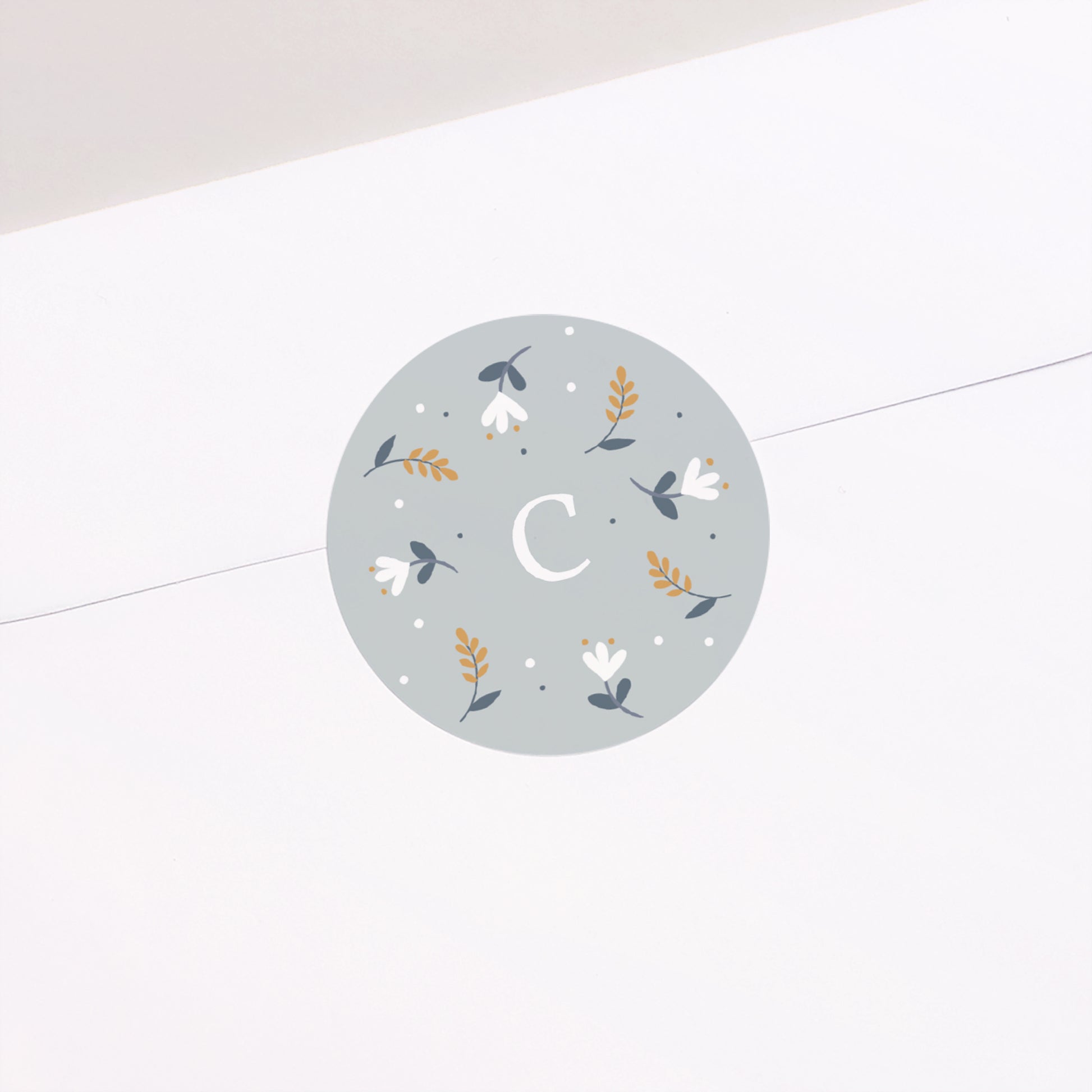Sticker Naissance Rond Lapin Câlin photo N° 1