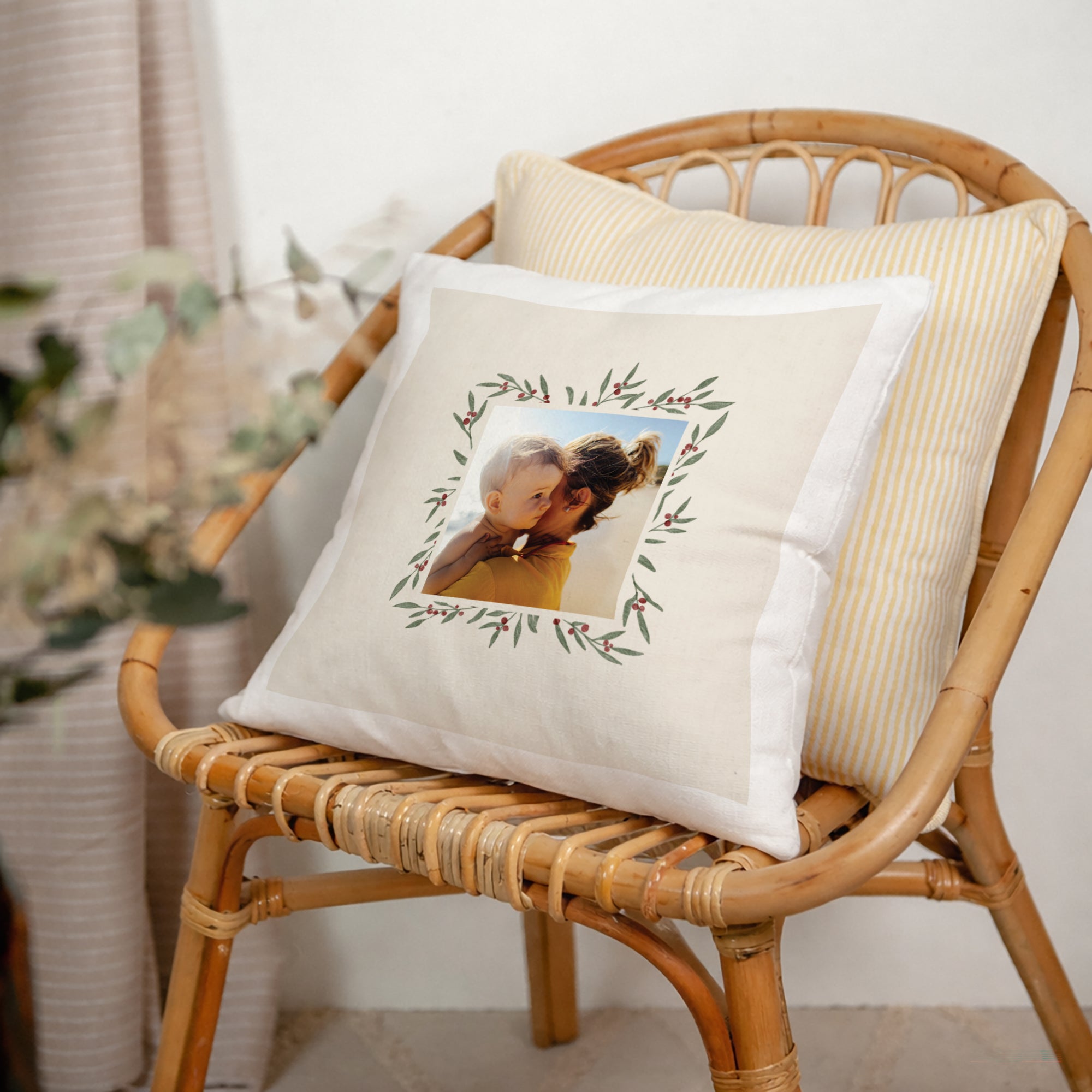 Coussin Fin d'année Beige naturel Encadrement végétal photo N° 2