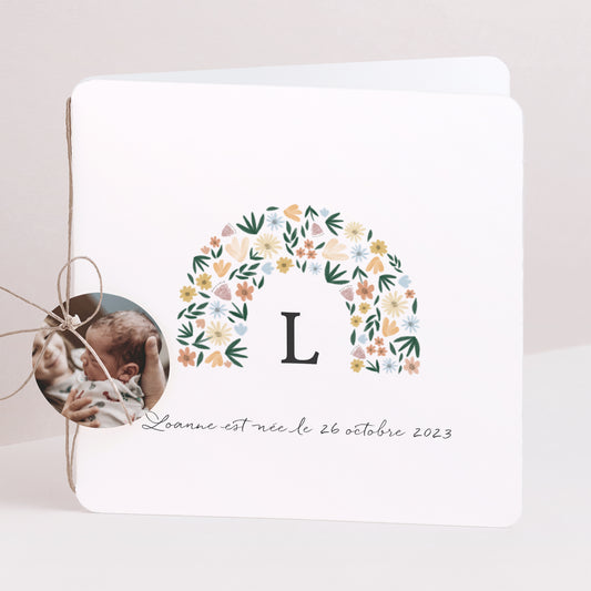 Faire-part Naissance Carré double volet, coins arrondis, étiquette ronde Arc en fleurs Printanier photo