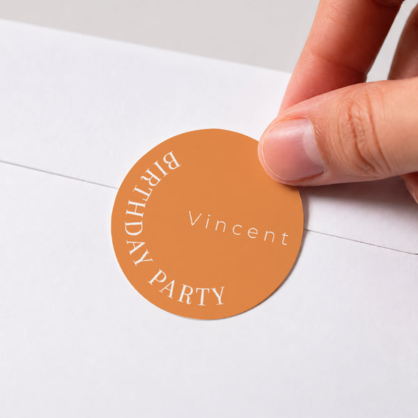 Sticker Anniversaire Adulte Rond Orange Flashy Party, Homme photo