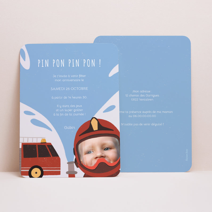 Invitations Anniversaire Enfant Portrait, bords arrondis Pompier en feu ! photo