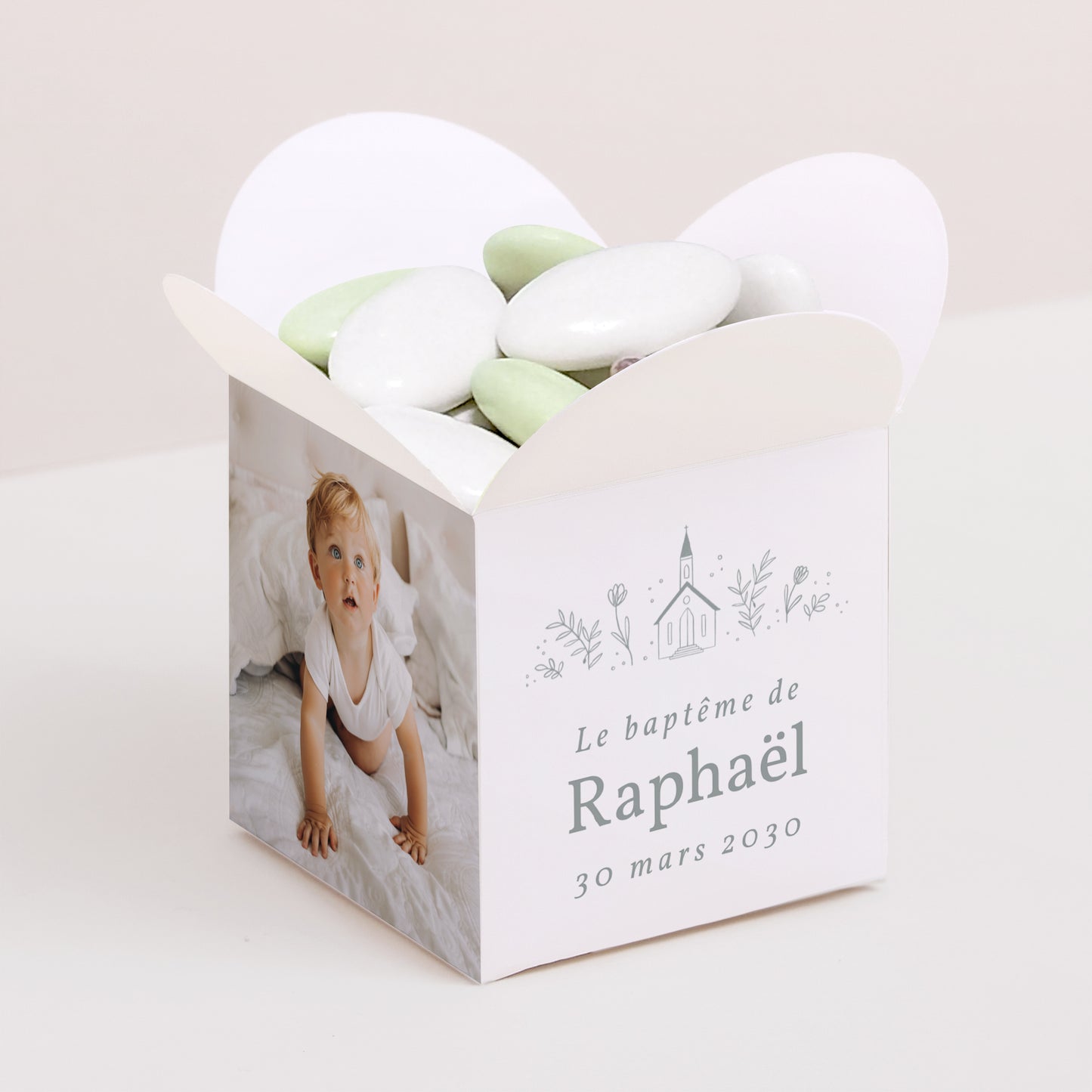 Boîte à dragées Baptême Ouverture papillon Eglise crayonnée photo N° 1