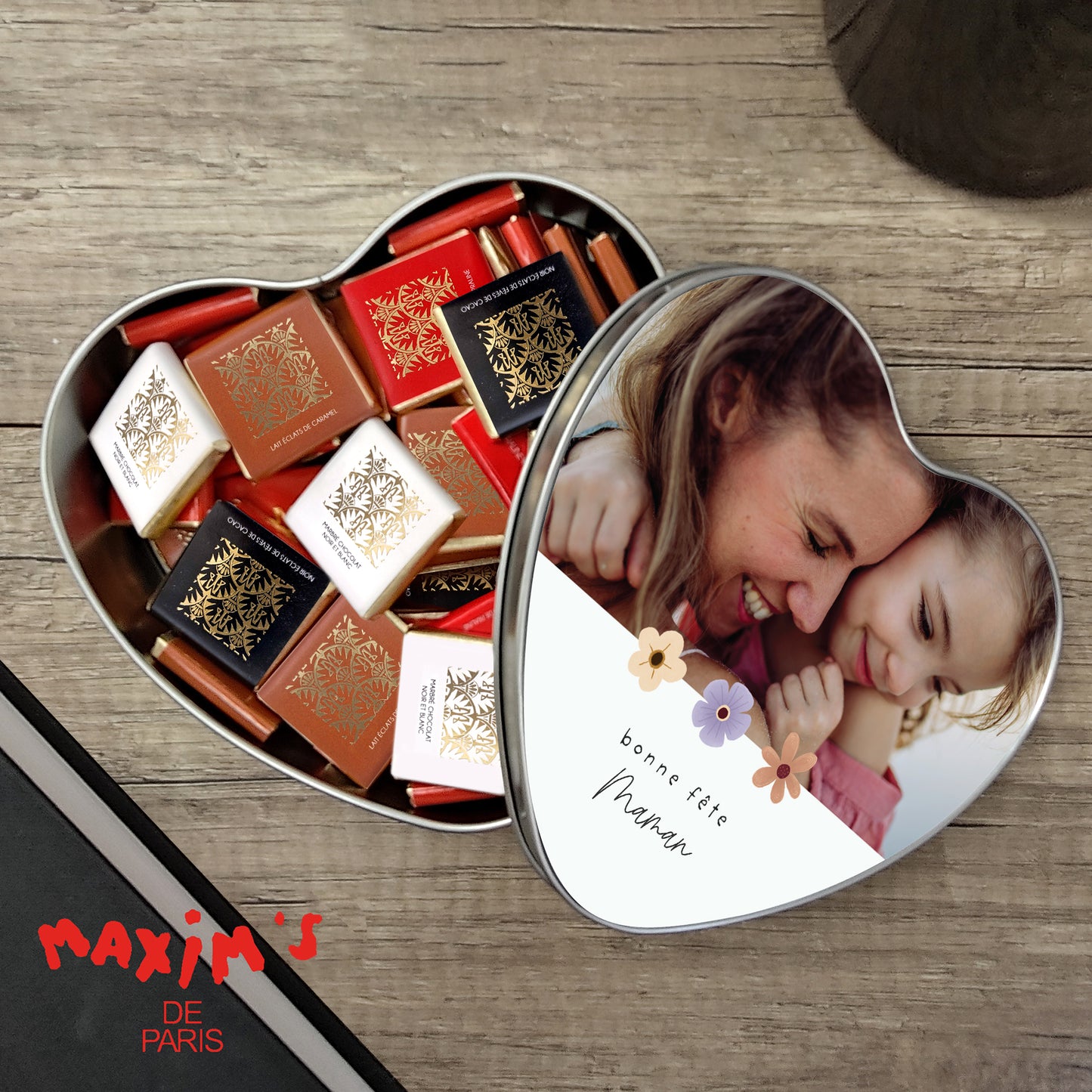Boite métallique coeur, garnie de chocolats Bouquet de Fête photo N° 1