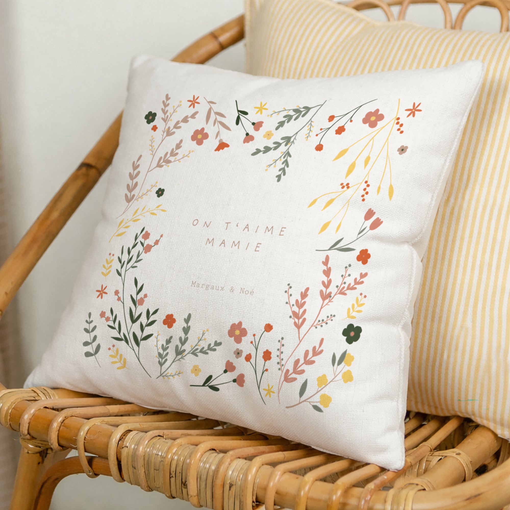 Coussin Objets Beige naturel Fleurs du Coeur photo N° 1