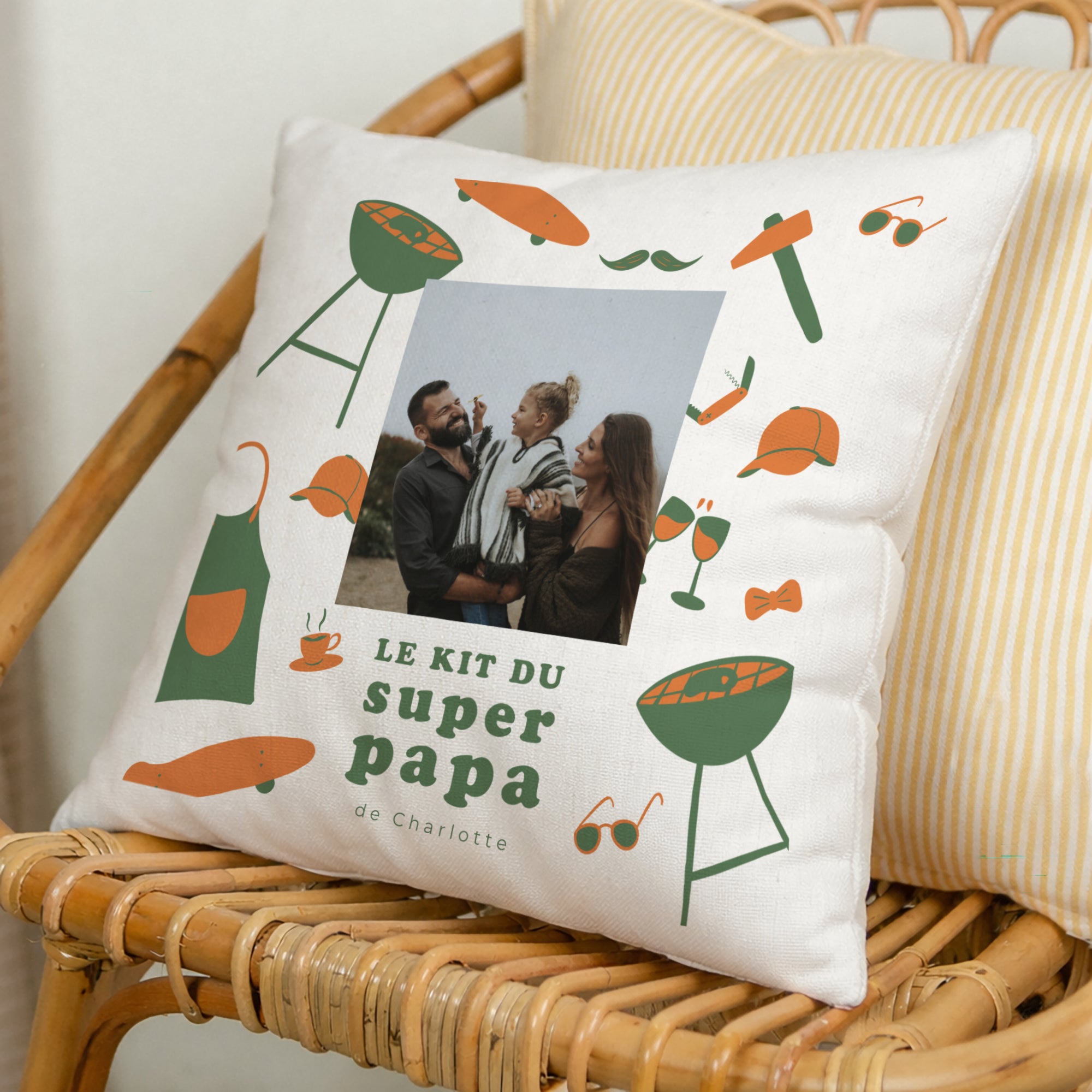 Coussin Objets Beige naturel Kit du super papa photo N° 1